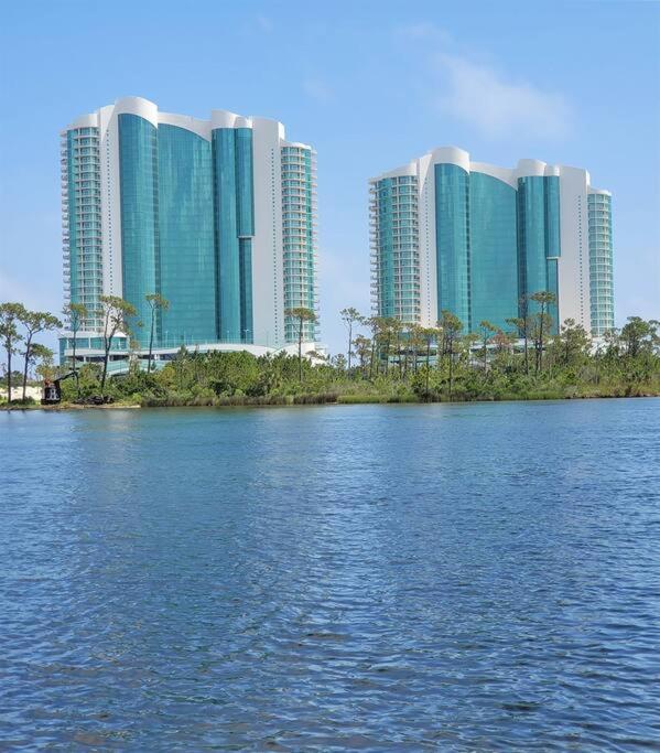 Hotel Turquoise Place 1005C ~ Luxurious Beachfront Condo w/ Private Hot Tub! - Image 1