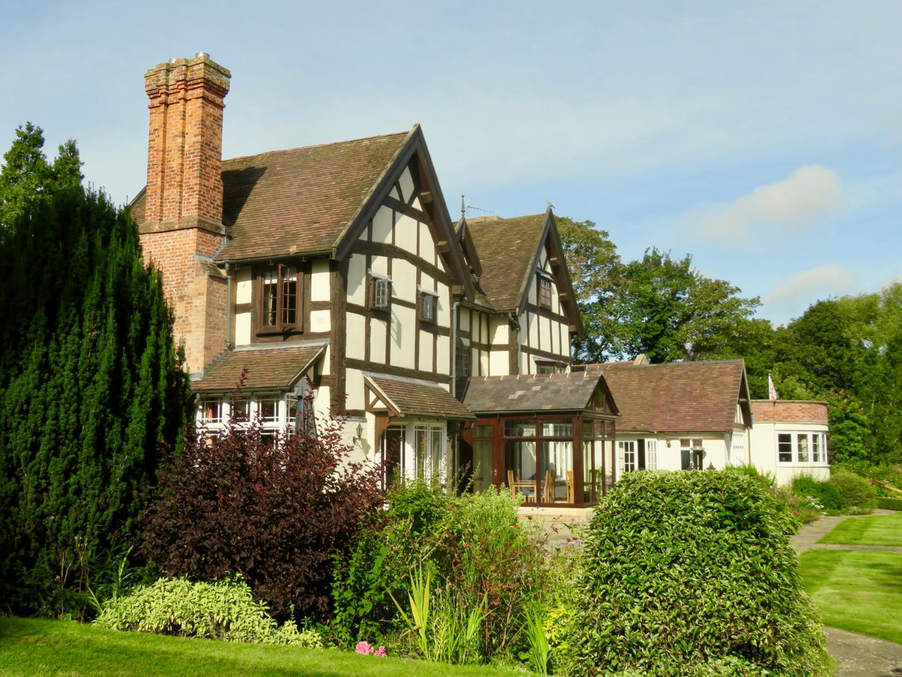 Hotel Old Hall Cressage - Image 1