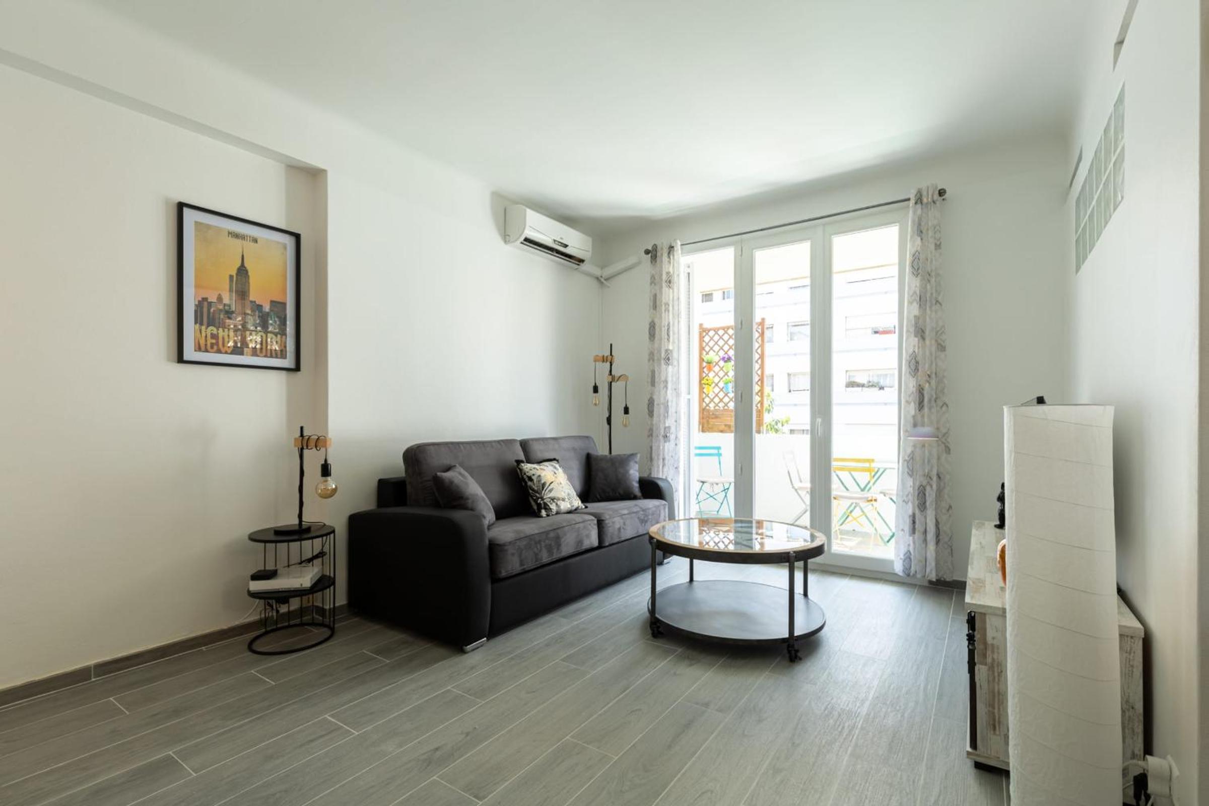 IMMOGROOM - Renovated - Terrace - Air conditioning - Quiet - Carnot photo 5