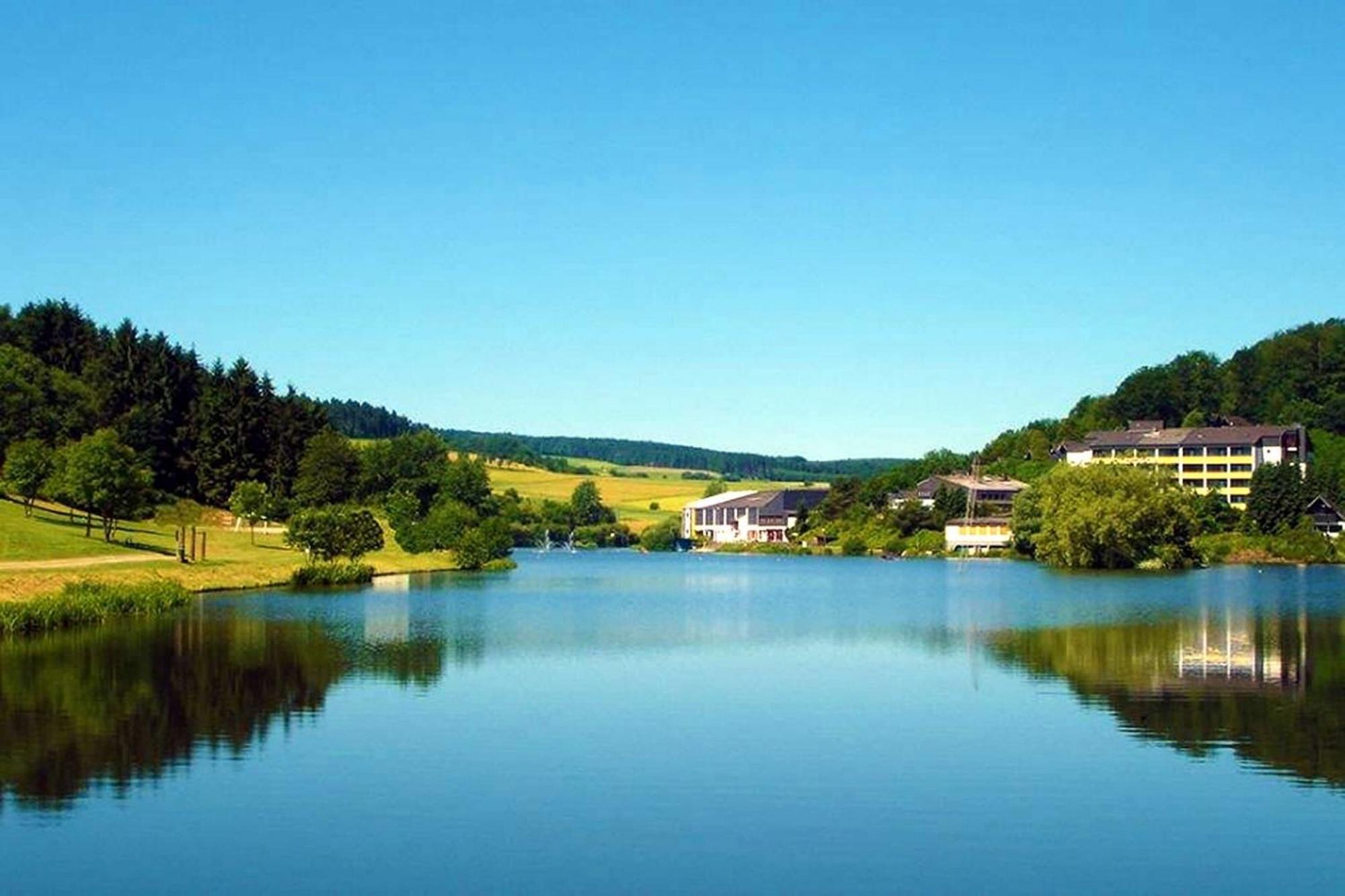 Seepark Kirchheim Ferienhaus bei Viola mit Sauna