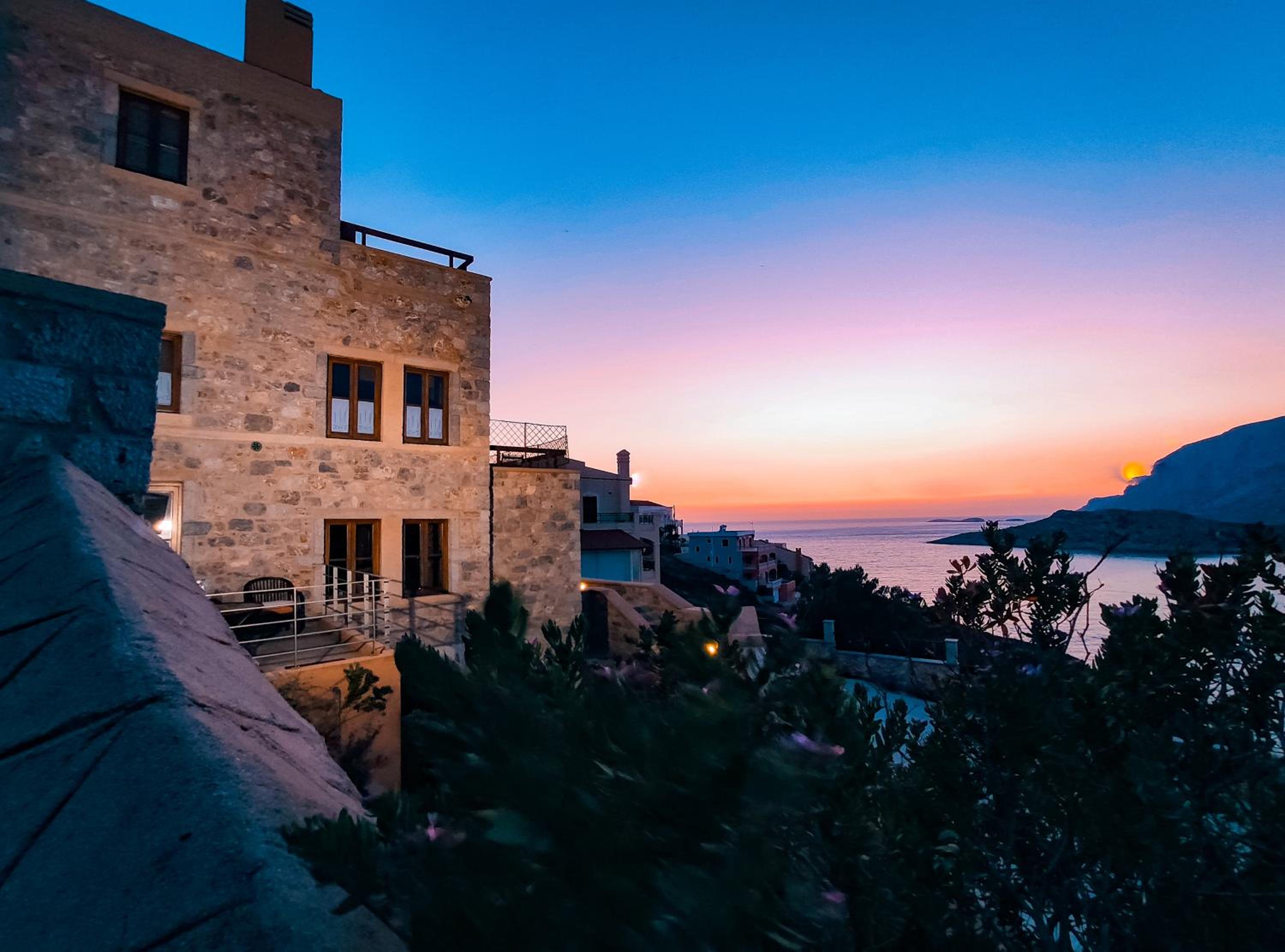 Grande Grotta House view 2