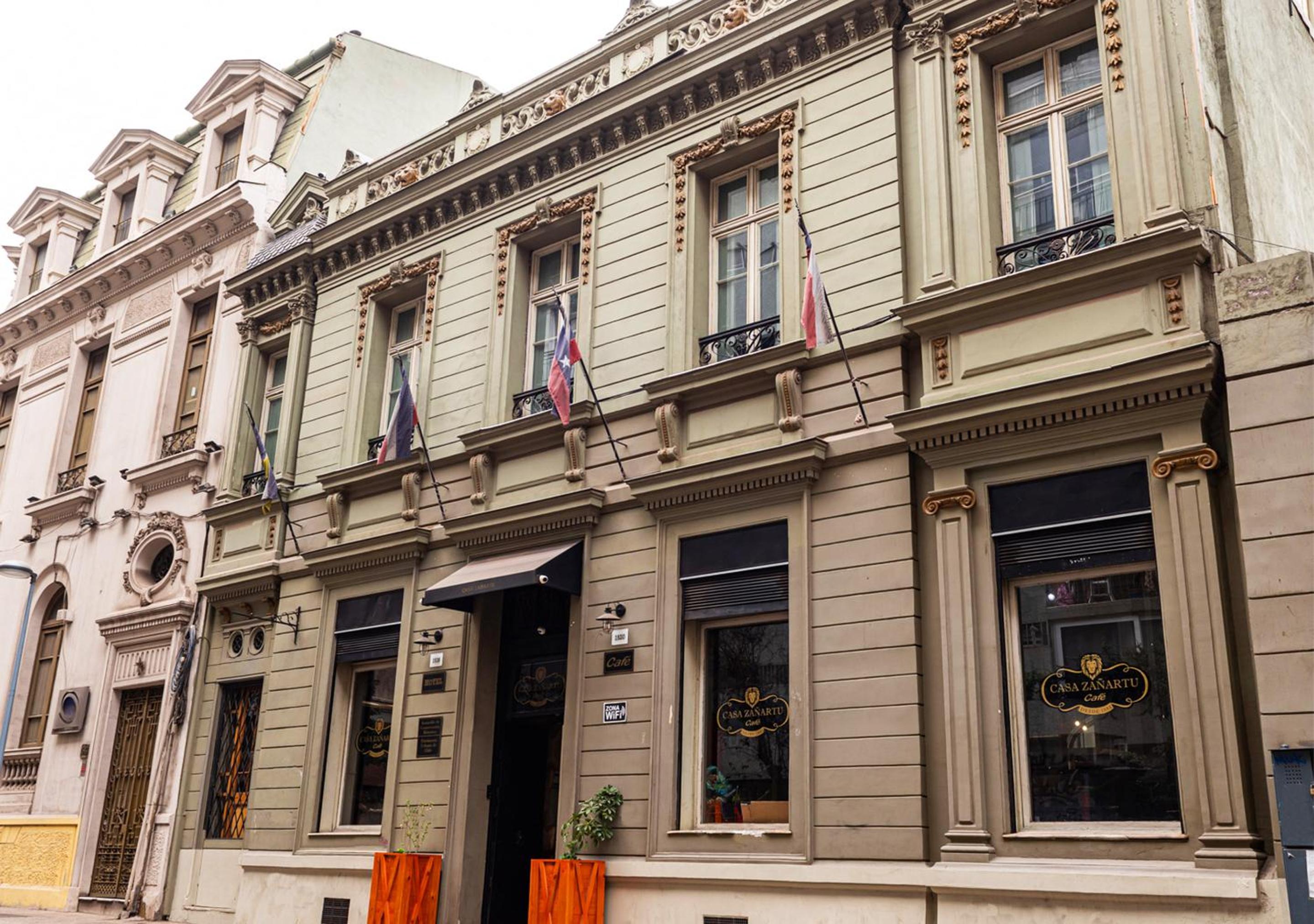 Hotel Casa Zañartu — Santiago
