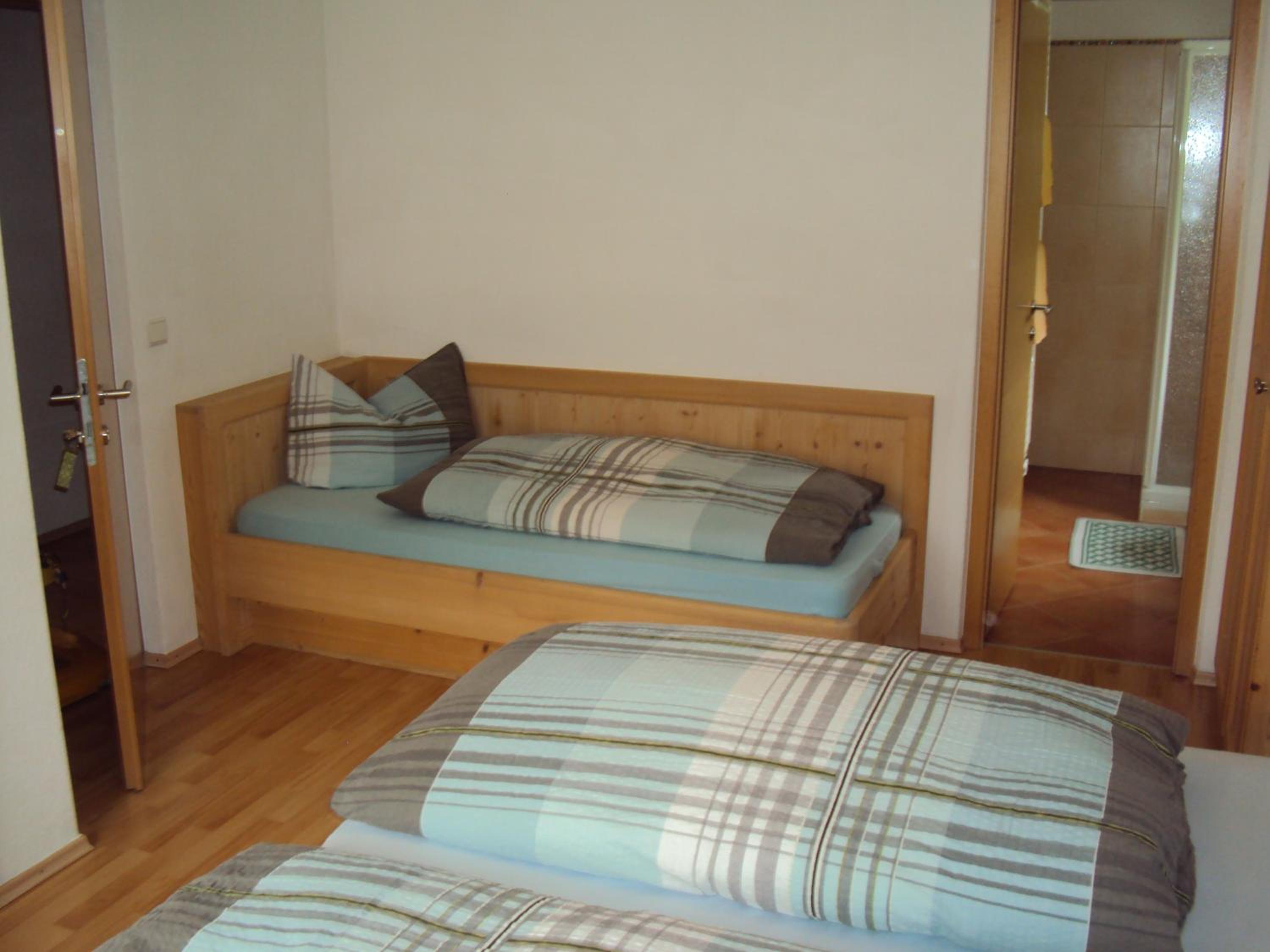 Photo 32