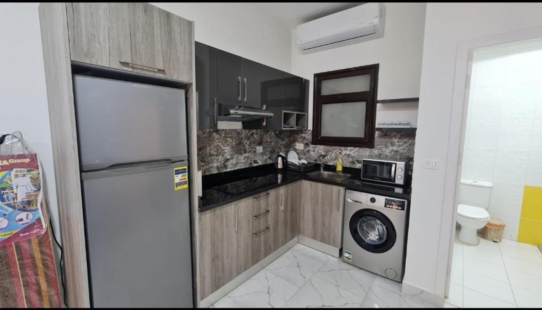 Beautiful studio with sea view and pool view view 2