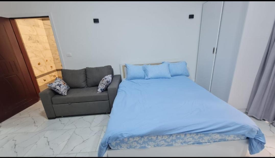 Beautiful studio with sea view and pool view view 3