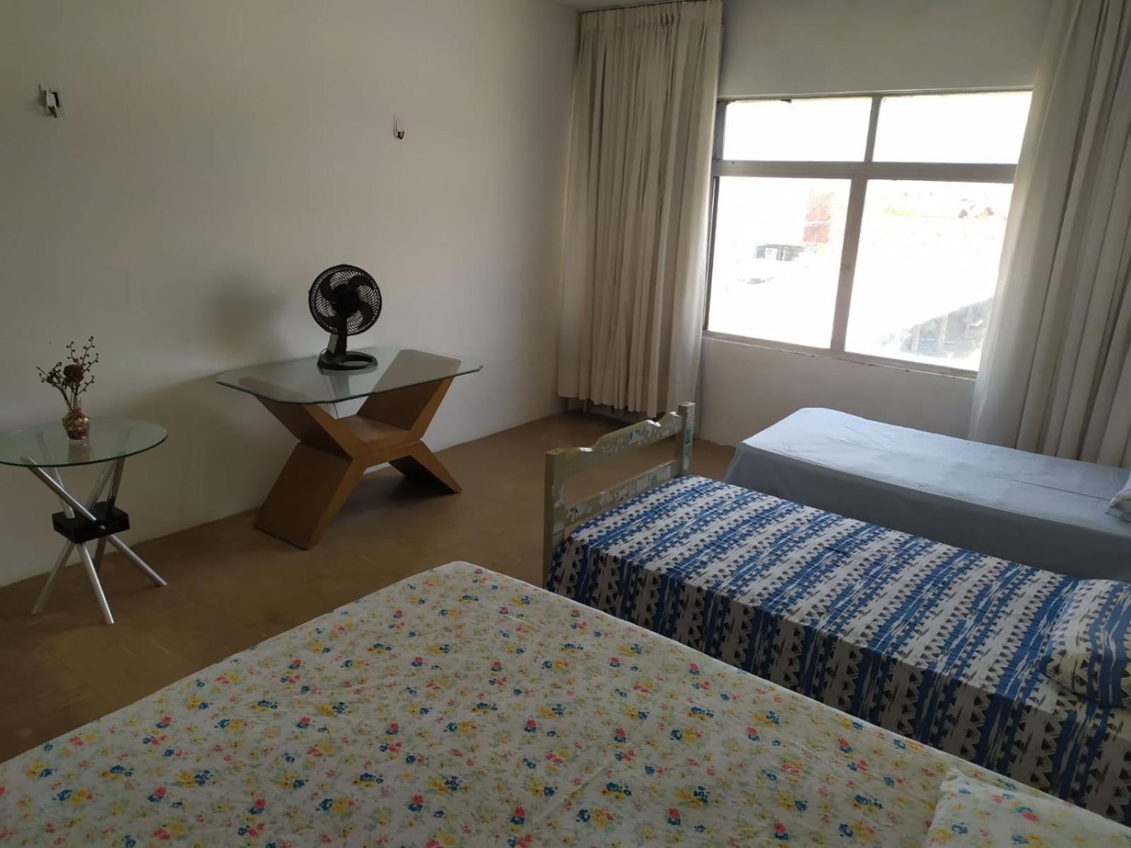Espaçoso Apartamento na Praia do Futuro c/ 3 Qts.