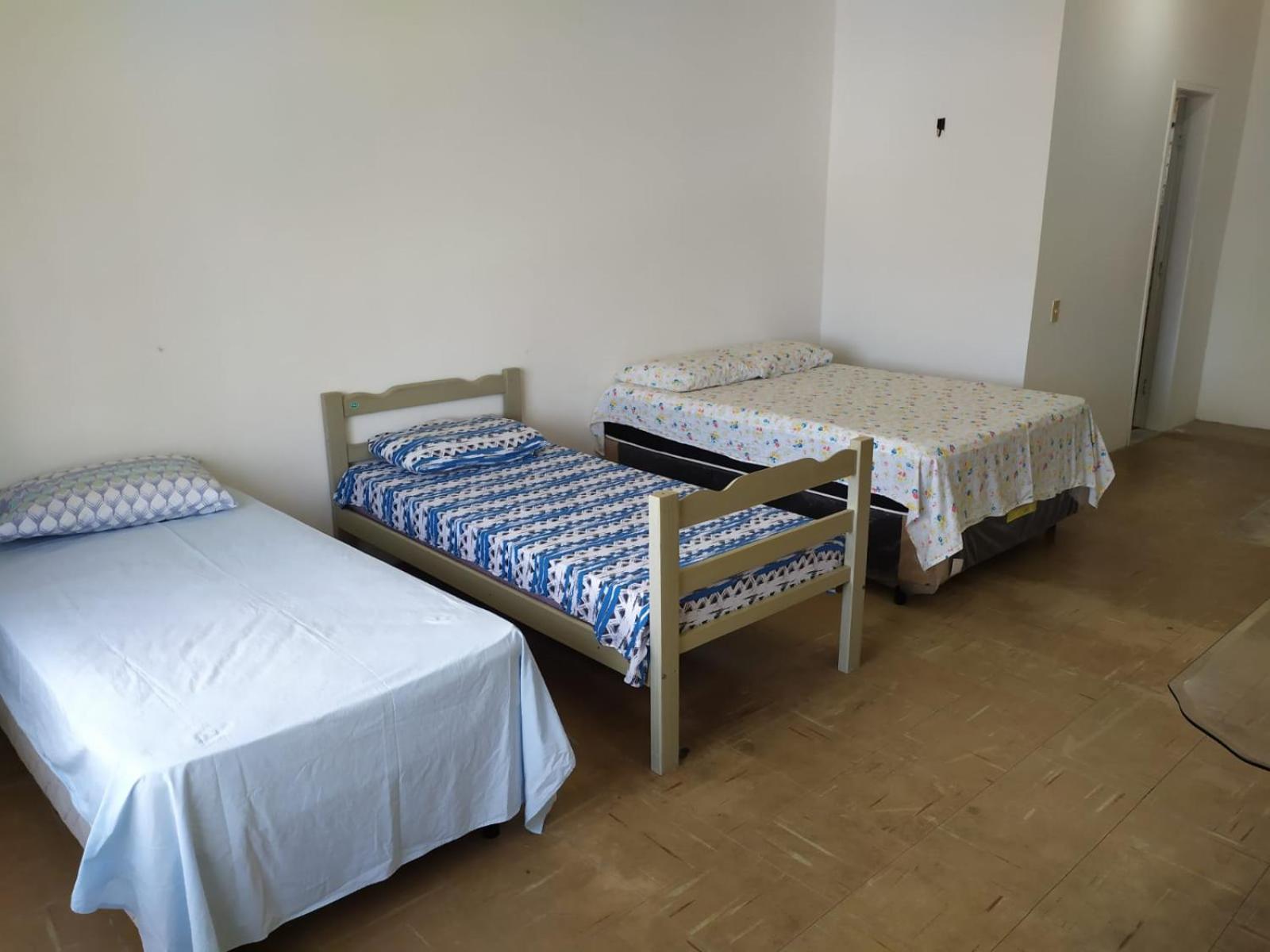 Espaçoso Apartamento na Praia do Futuro c/ 3 Qts.