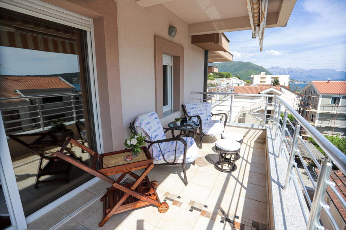 Modern apartment in the heart of Herceg Novi photo 2