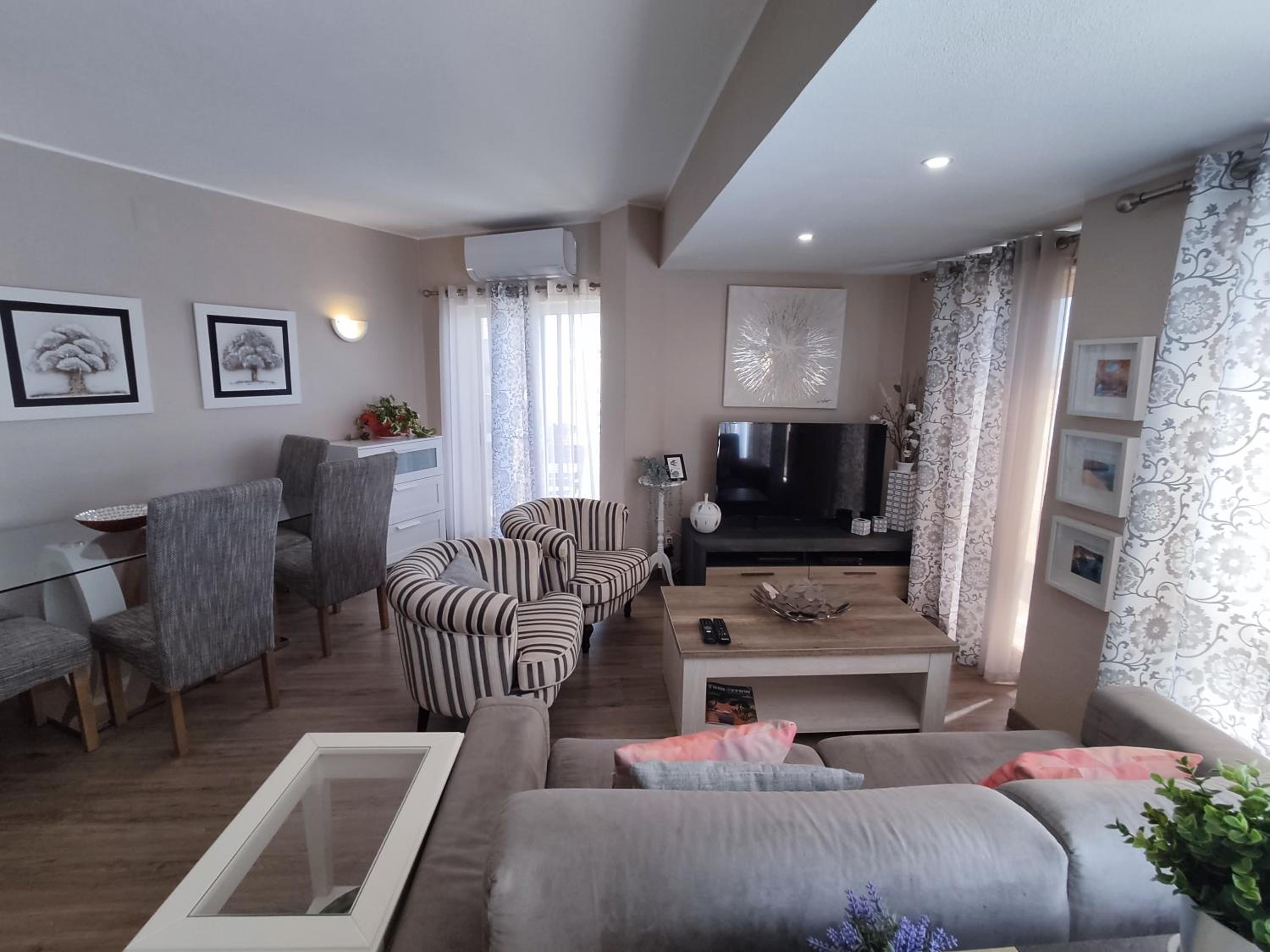 7C Invicta - Casas & Papeis view 3