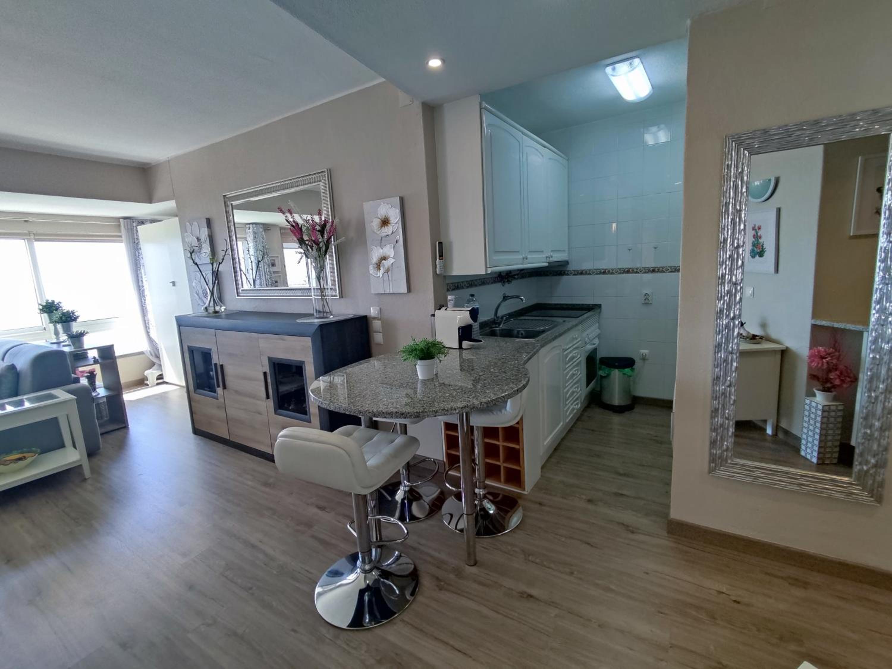 7C Invicta - Casas & Papeis view 2