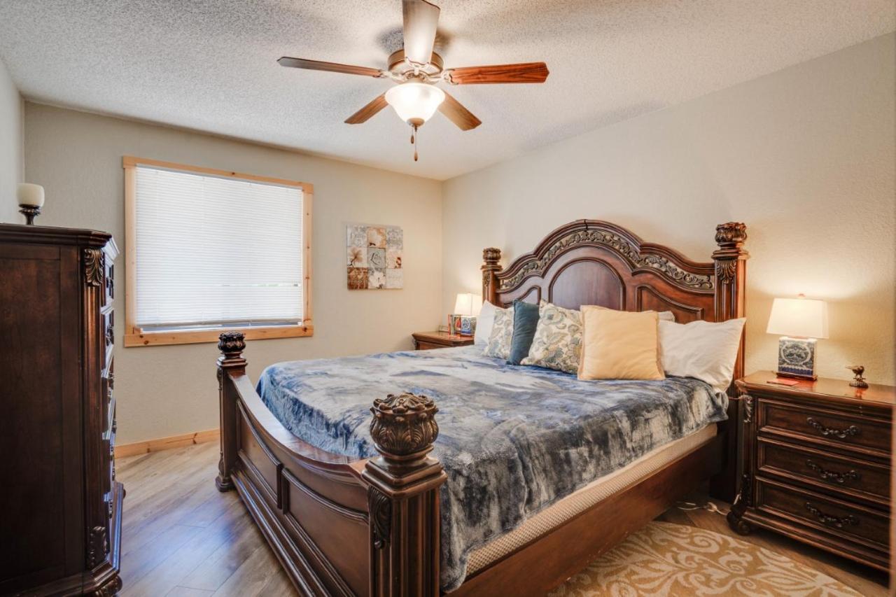 Lake Breeze Timber view 5