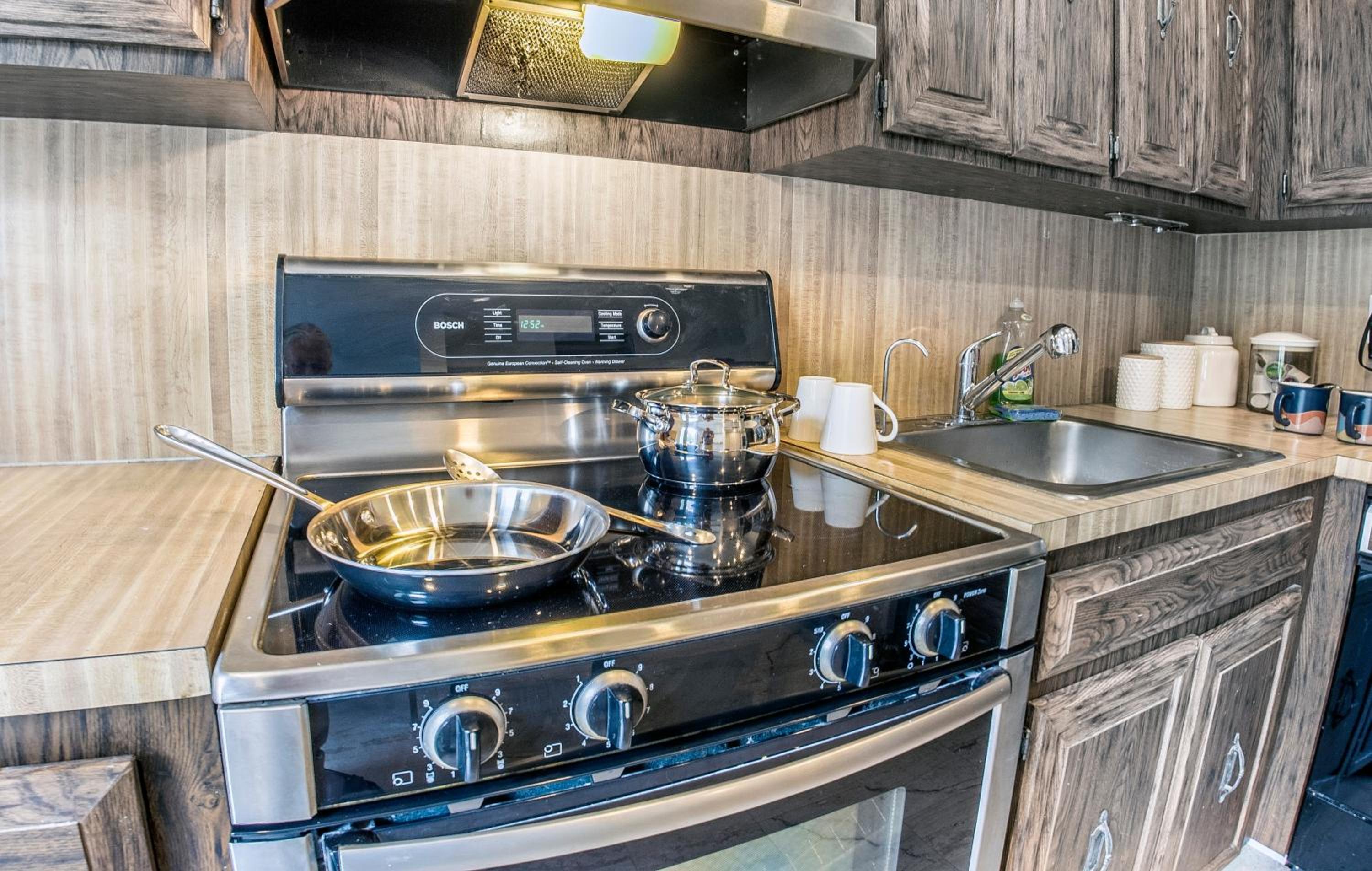 Villas at St James Place UNIT F, Luxury, Pet Friendly photo 5