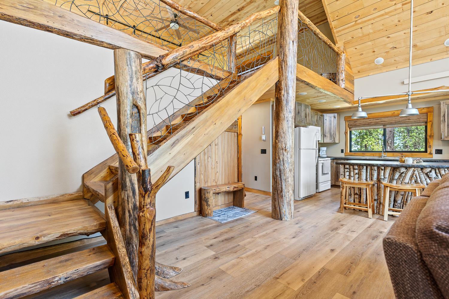 Gold Nugget Lodge Near Deadwood on 5 Wooded Acres! view 2