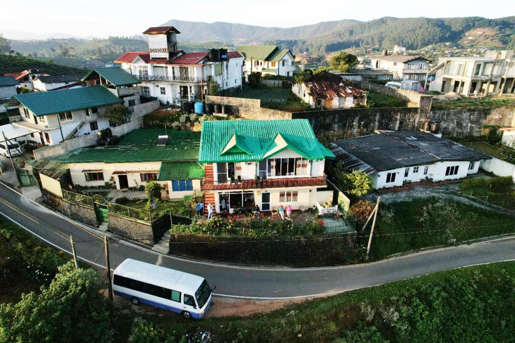 Gregory Hills