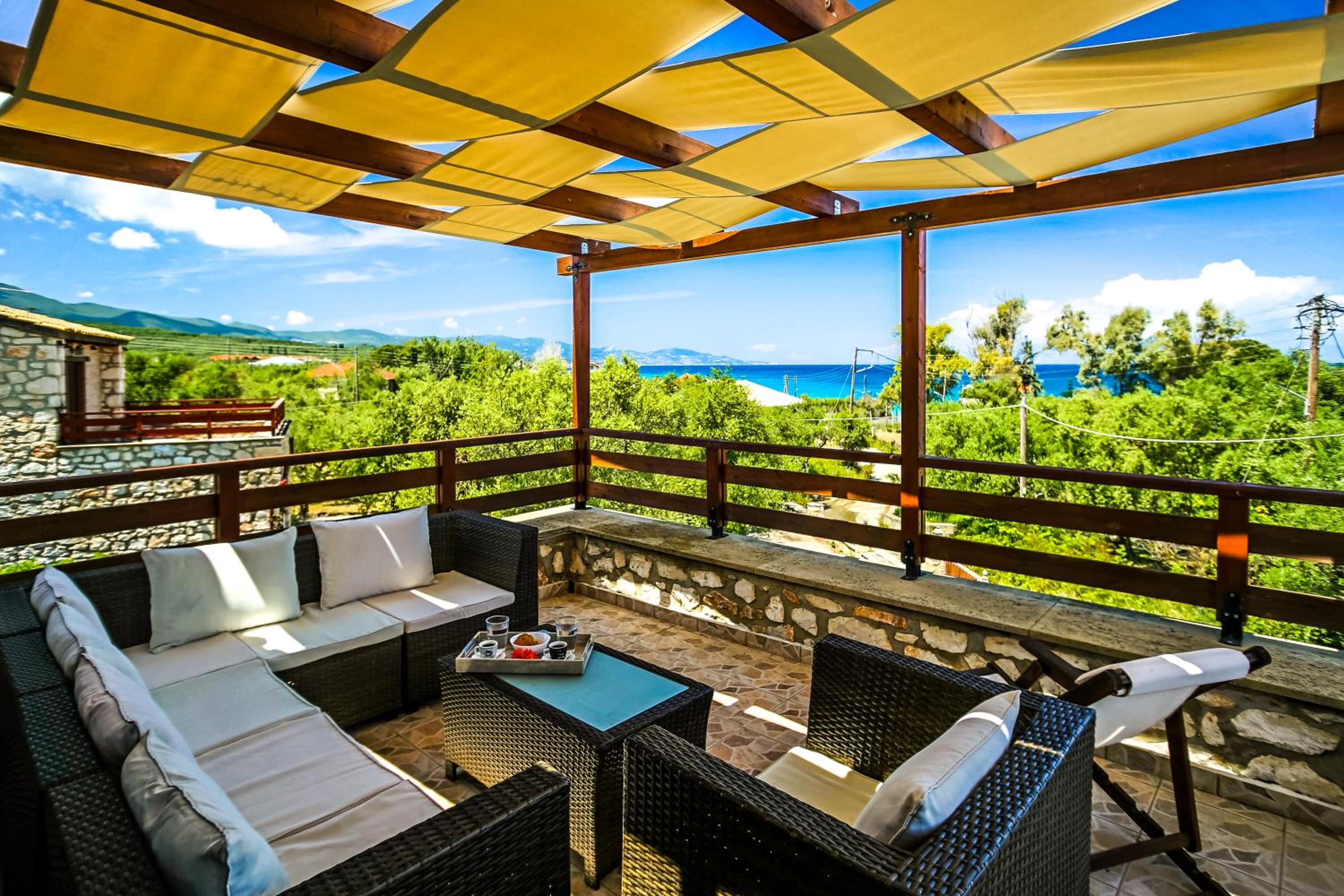 Villa Diamante -Seafront Stone Villa for 5 with Stunning Sunset Views By Villa Mana Gers view 5