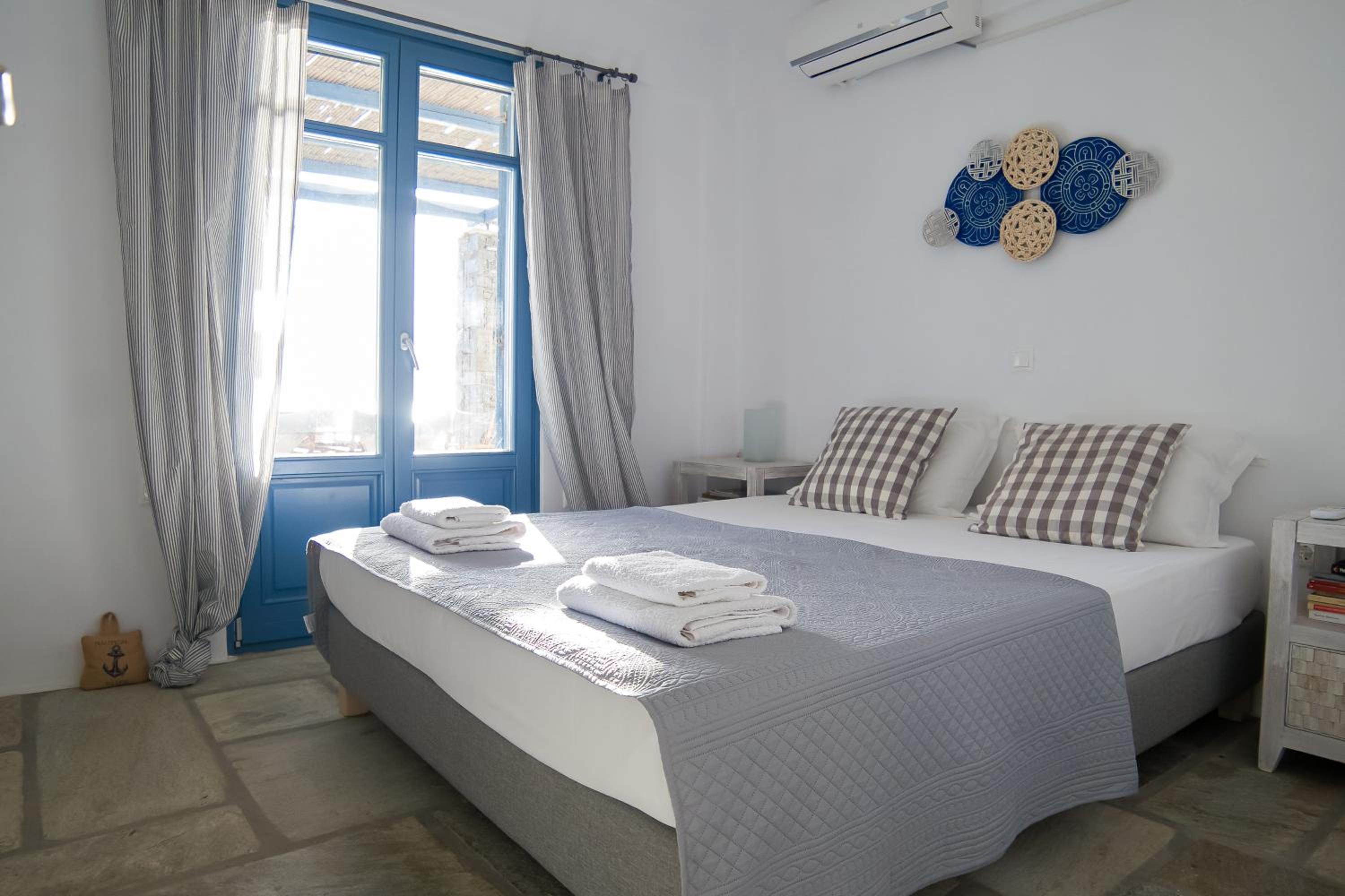 Alas Residence Liotrivi Kythnos view 4