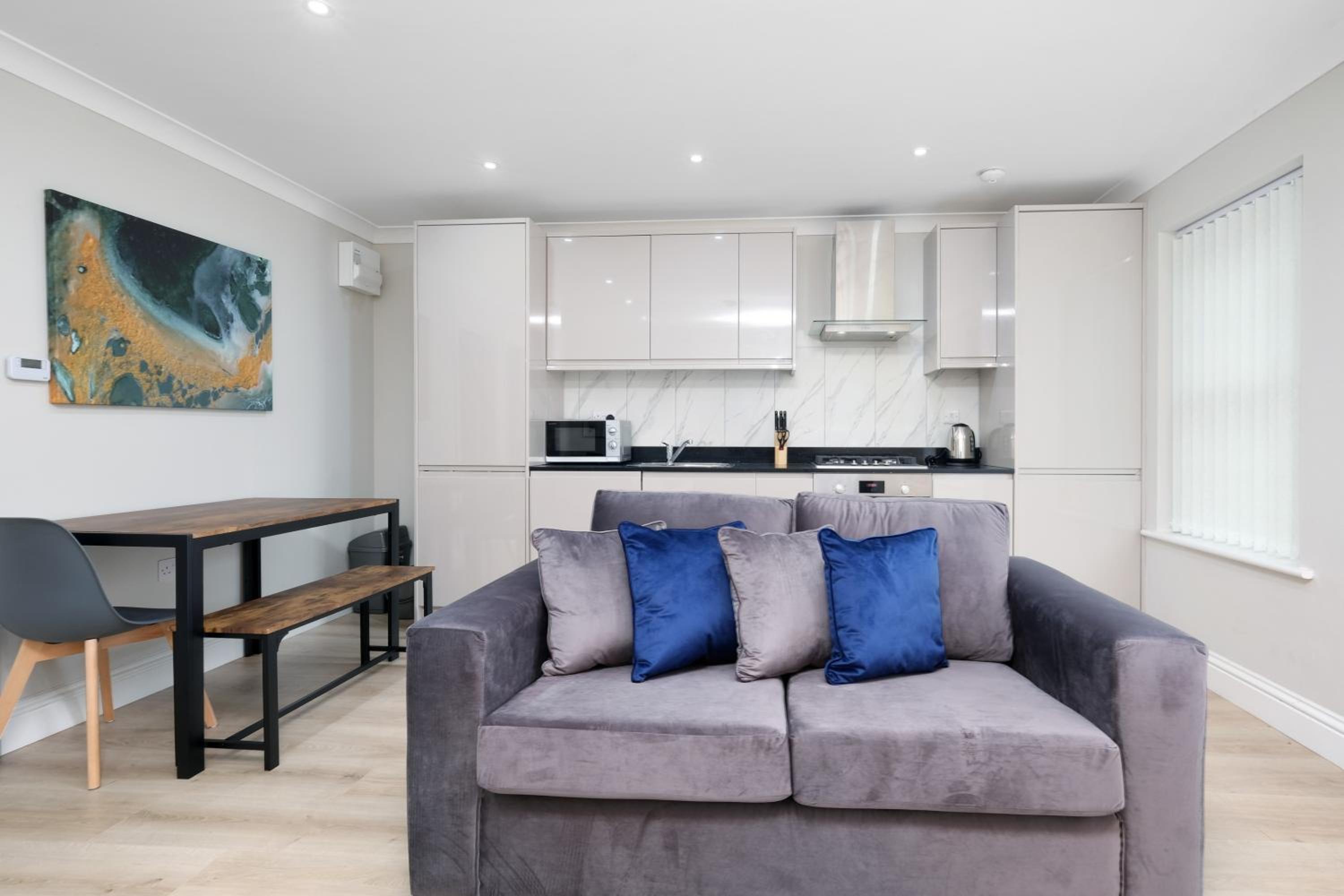 Deanway Serviced Apartments Chalfont St Giles By 360Stays view 2