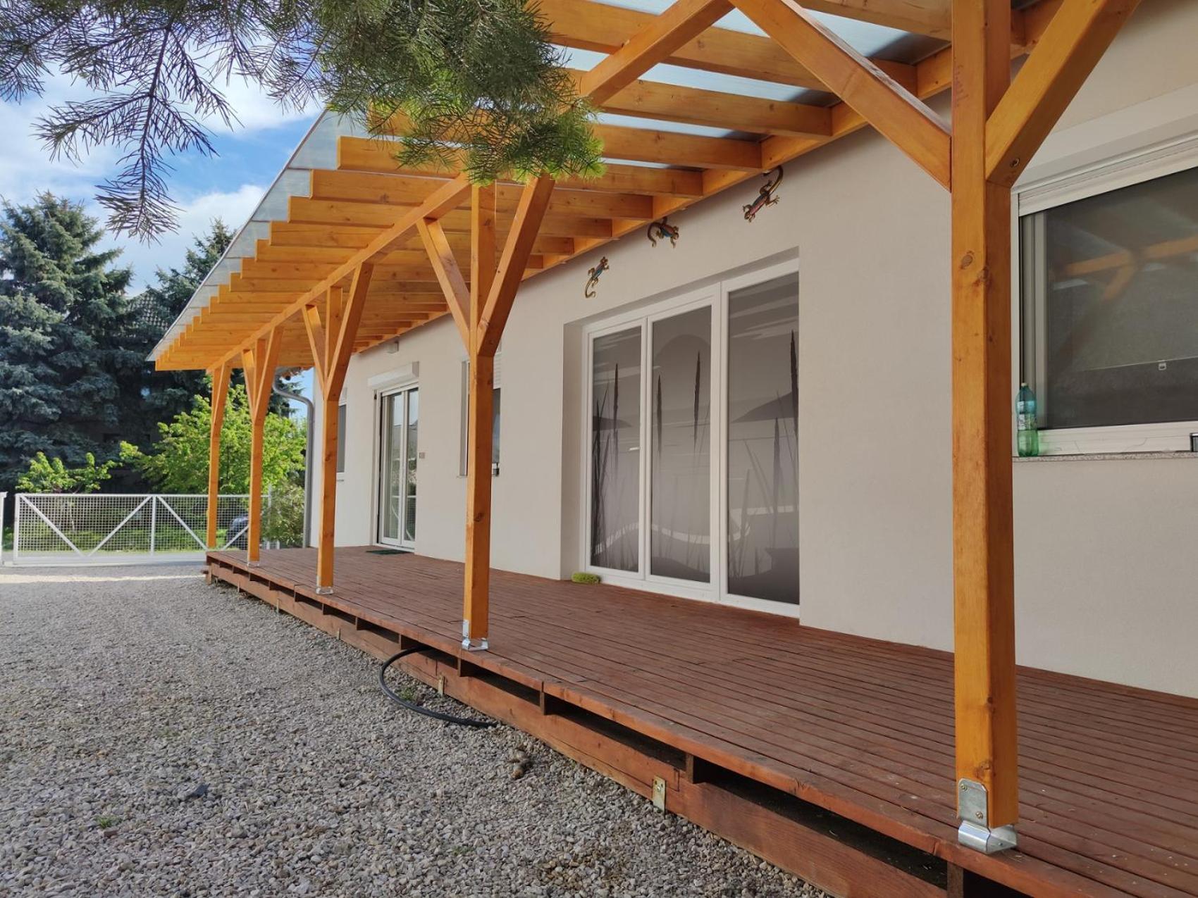 Friends & Family Apartmanok Velence