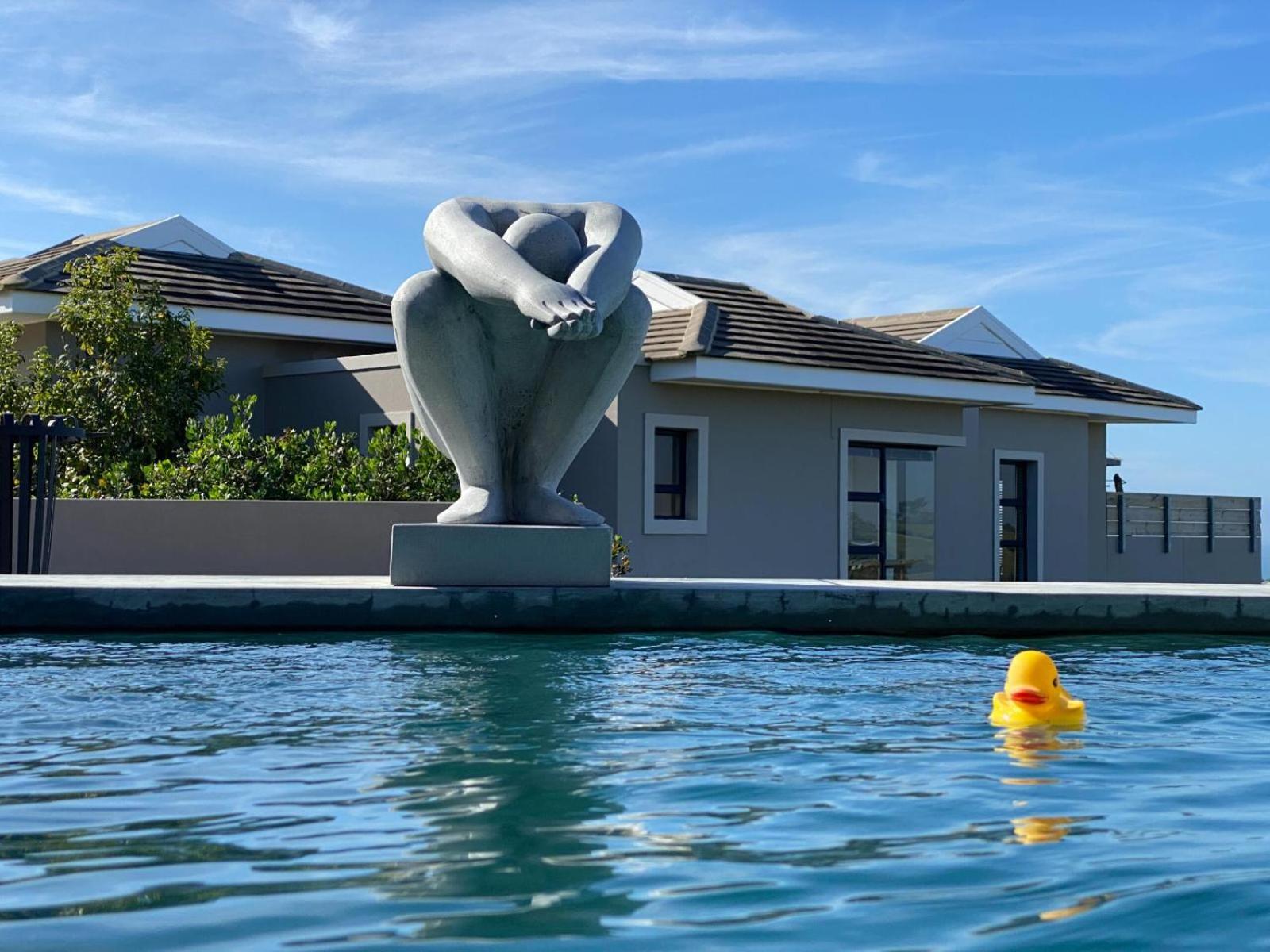 ZACHtours House in Plett view 4