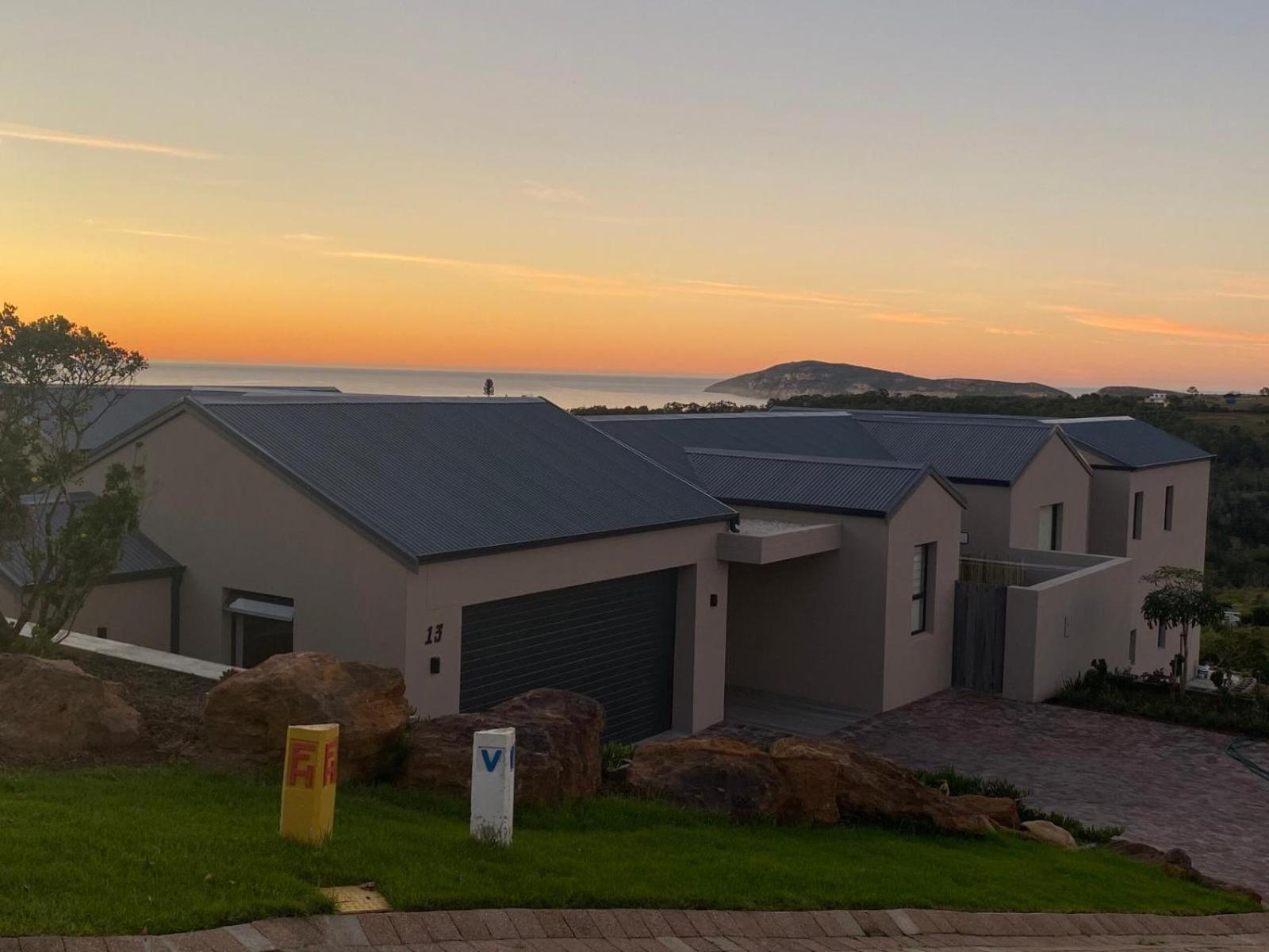 ZACHtours House in Plett view 3
