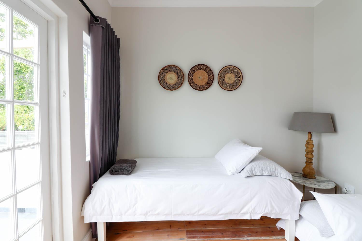 Whispering Oaks Guest House