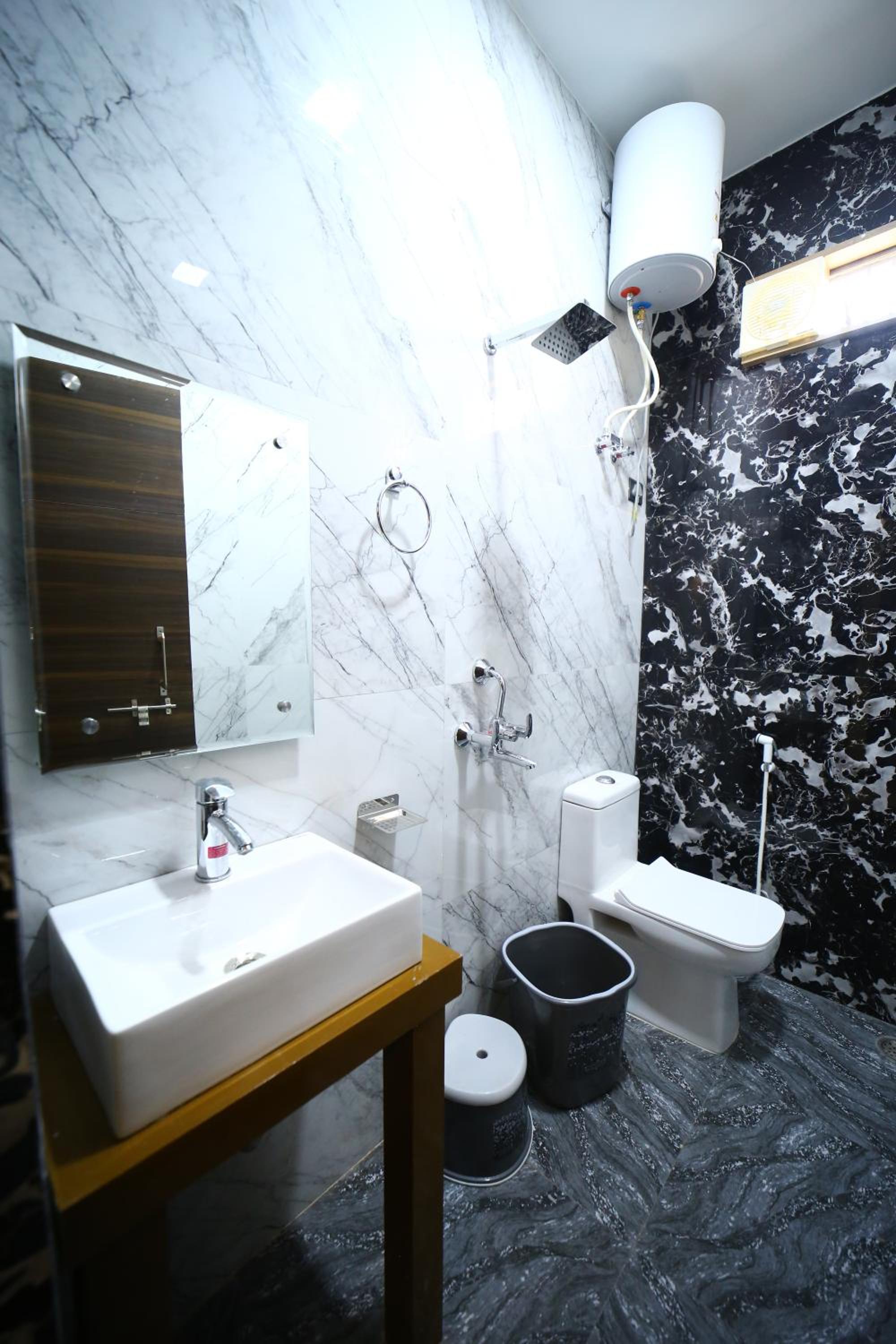 Hotel Byke Ride - Walkable from Agra Cantt Railway Station