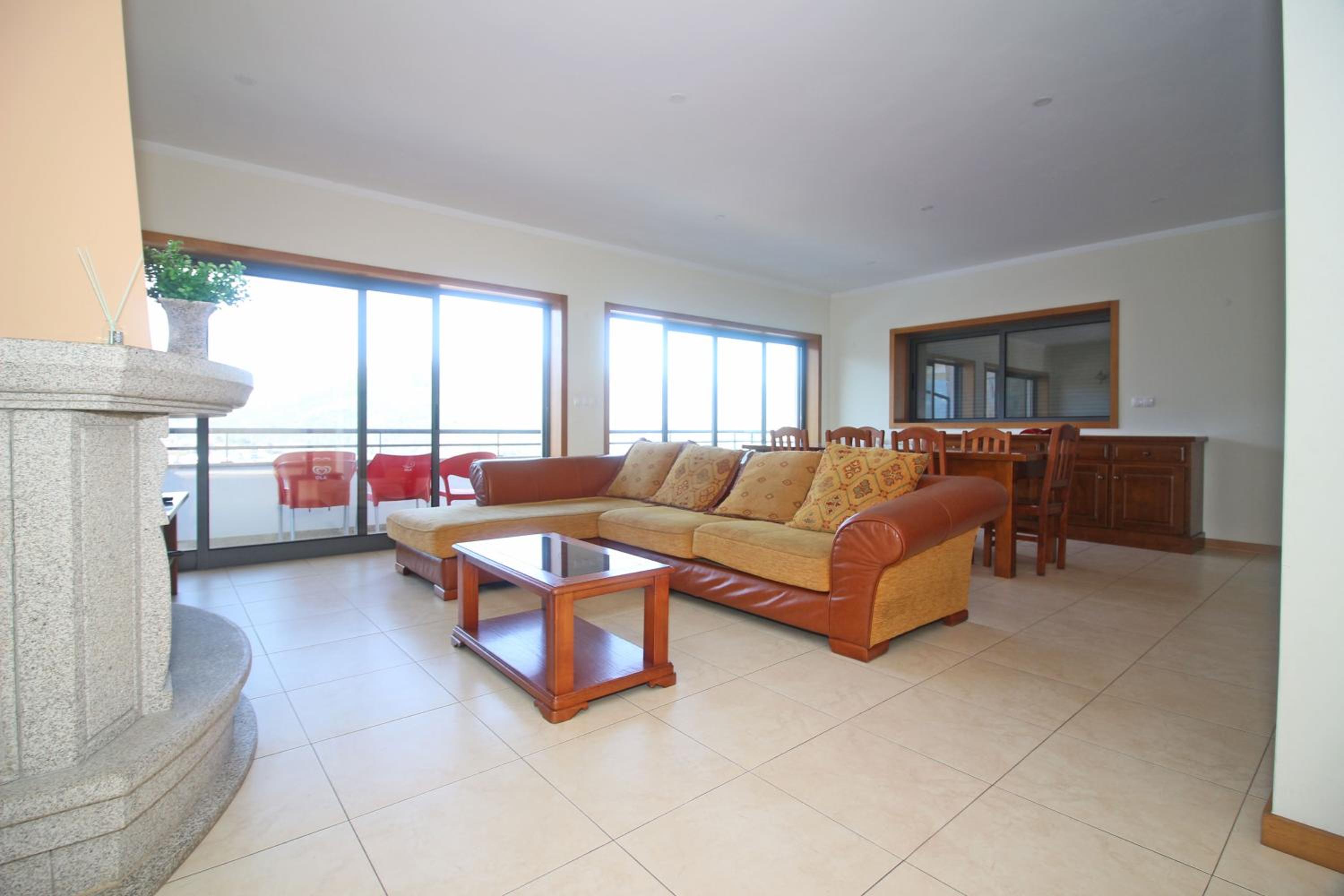 Quinta do Grilo view 2