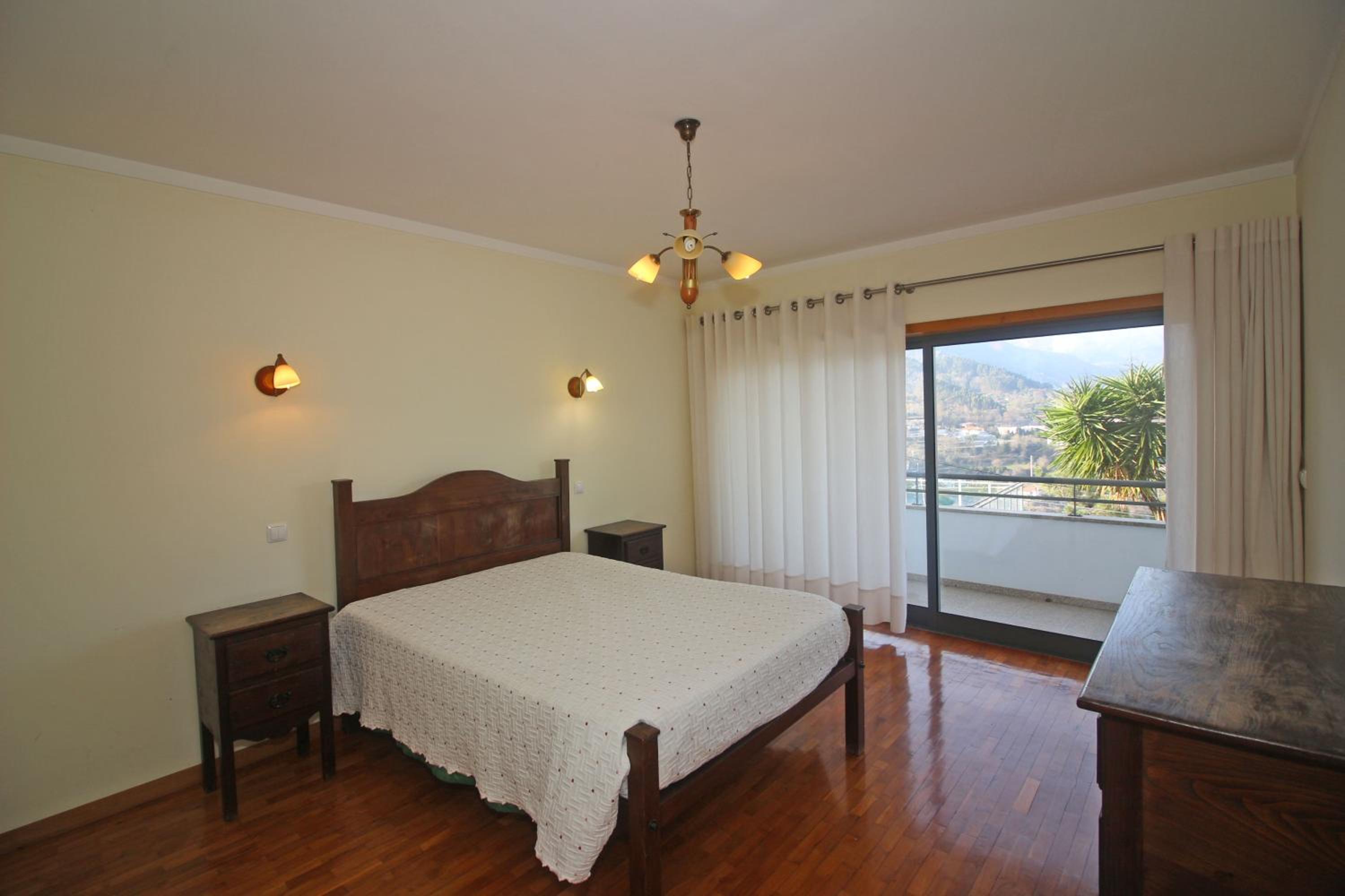 Quinta do Grilo view 4