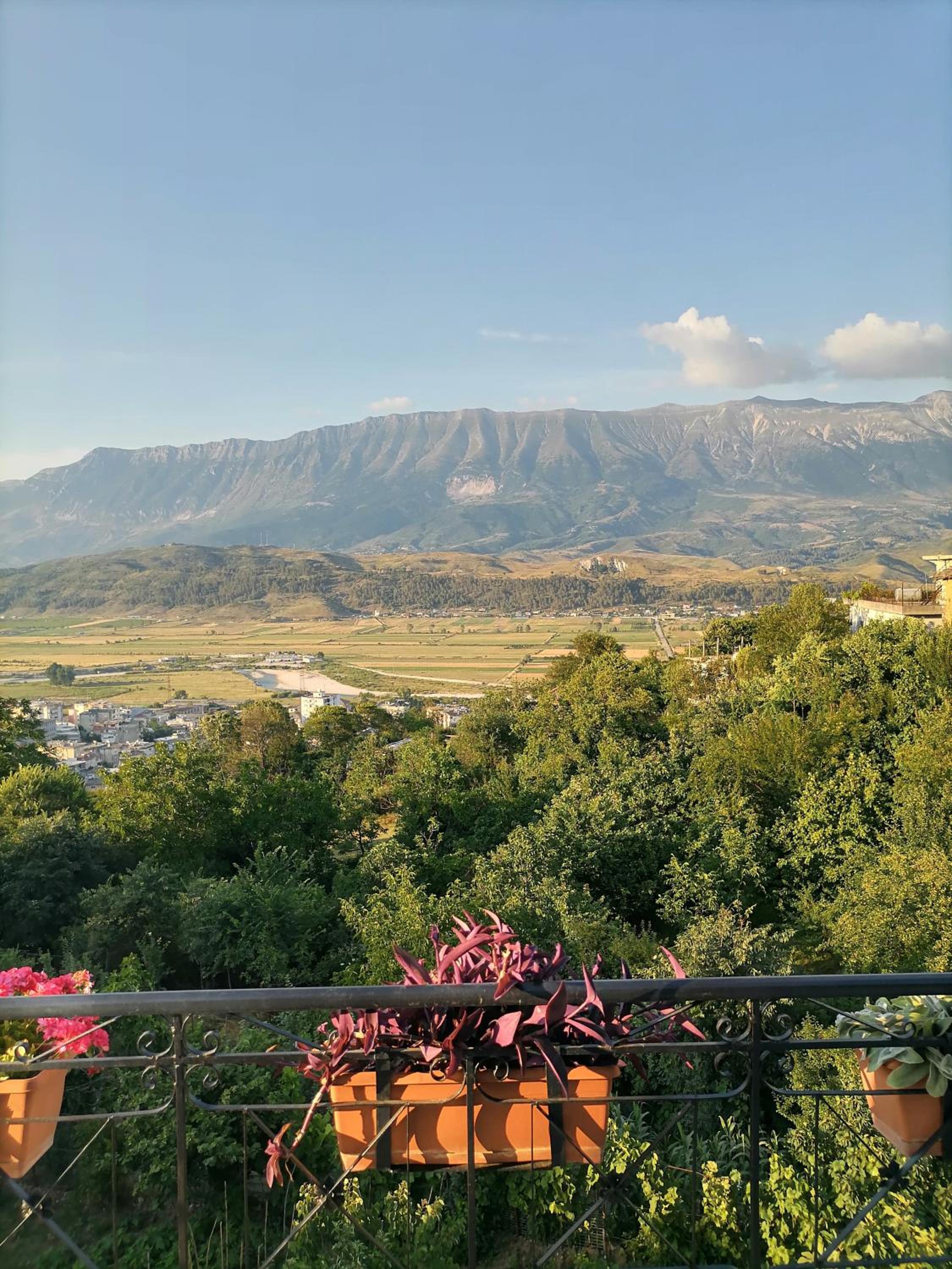 Bixhaku GuestHouse