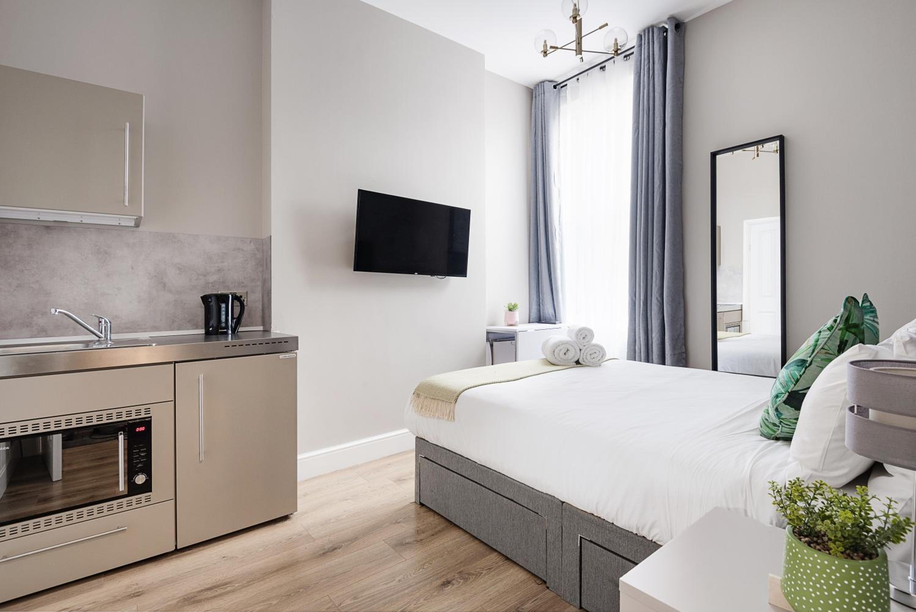 hotel room