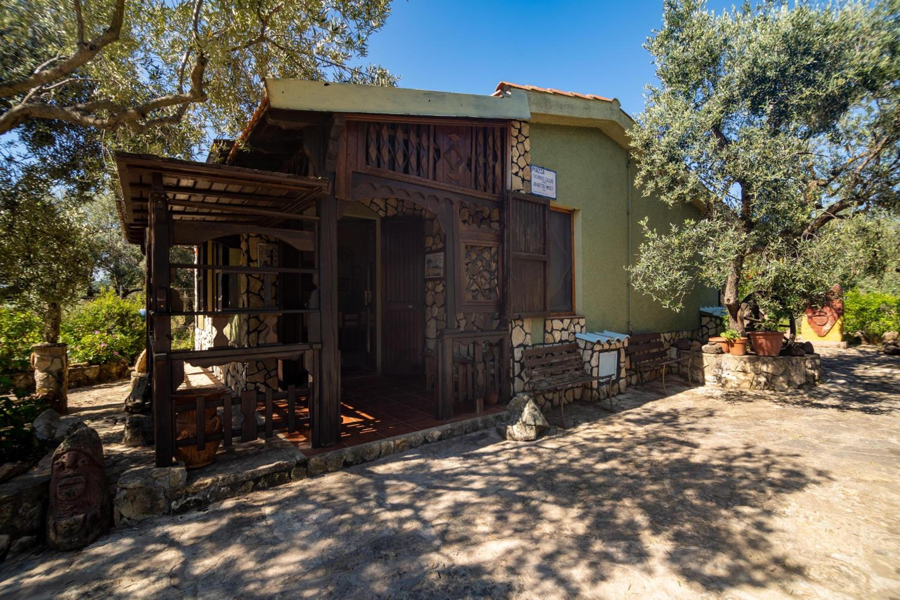 Casa Lilliu view 2