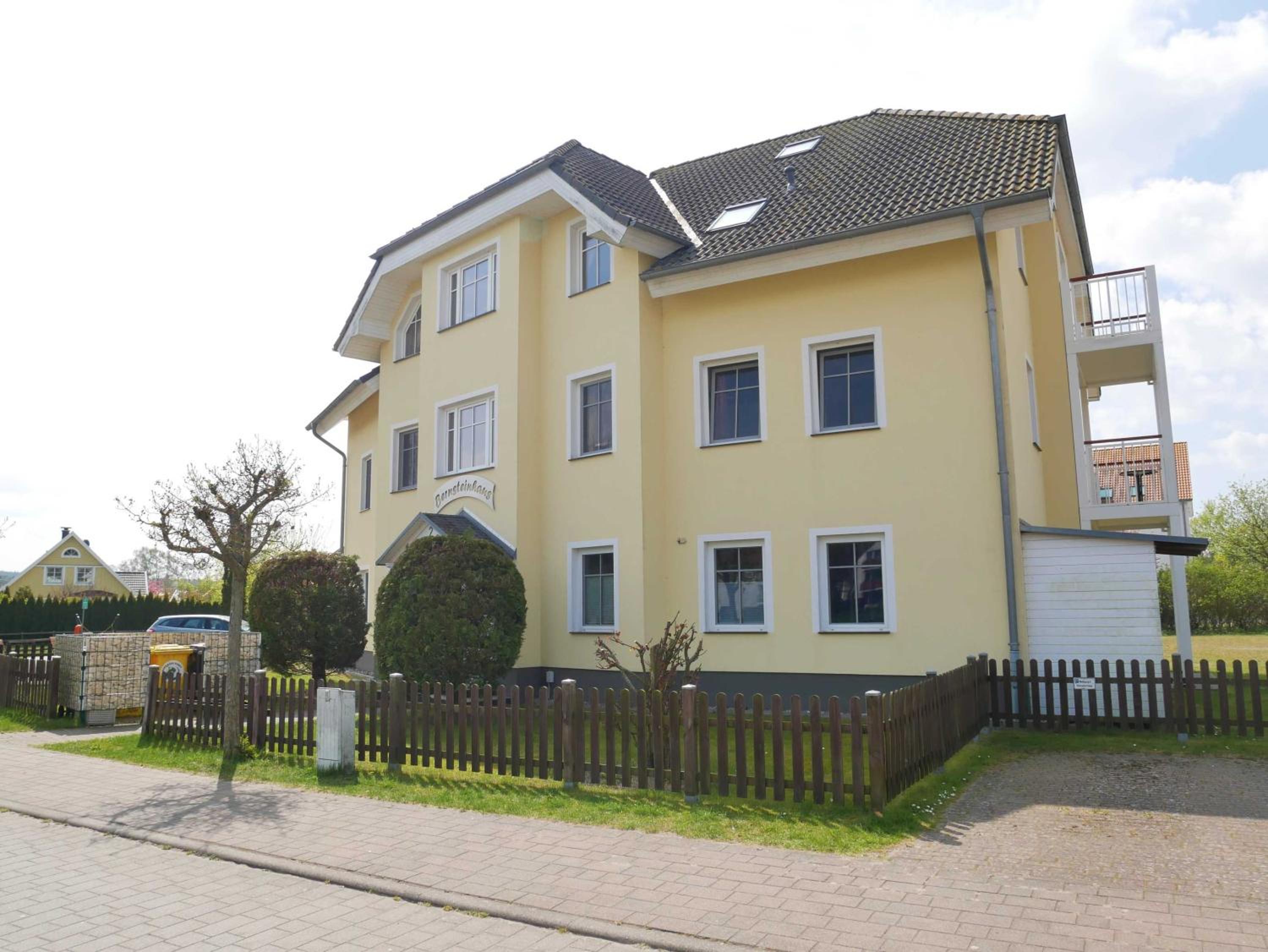 Bernsteinhaus Wohnung 3 mit 2 Balkonen & Kamin view 4