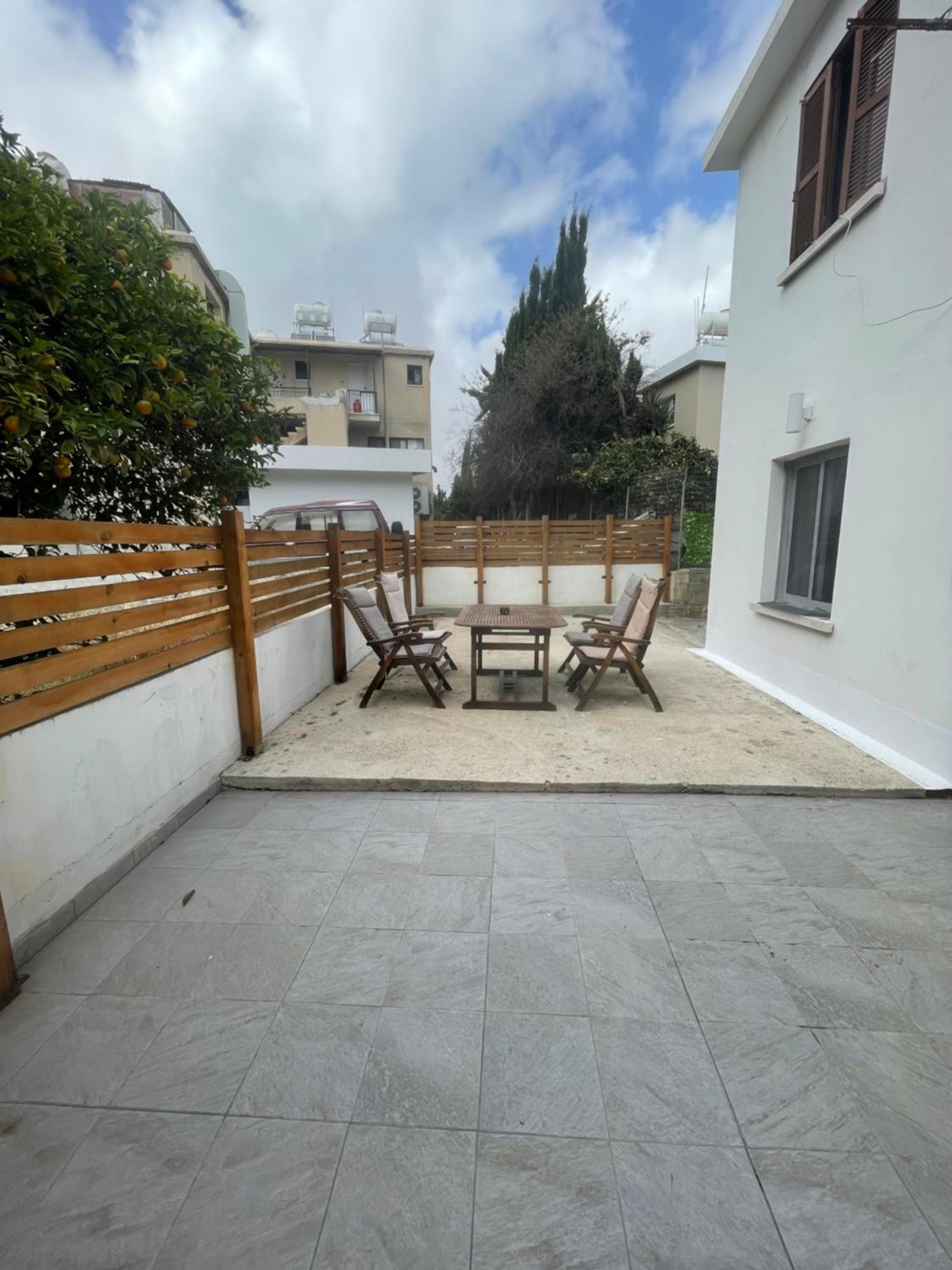 Mari House-close to the beach