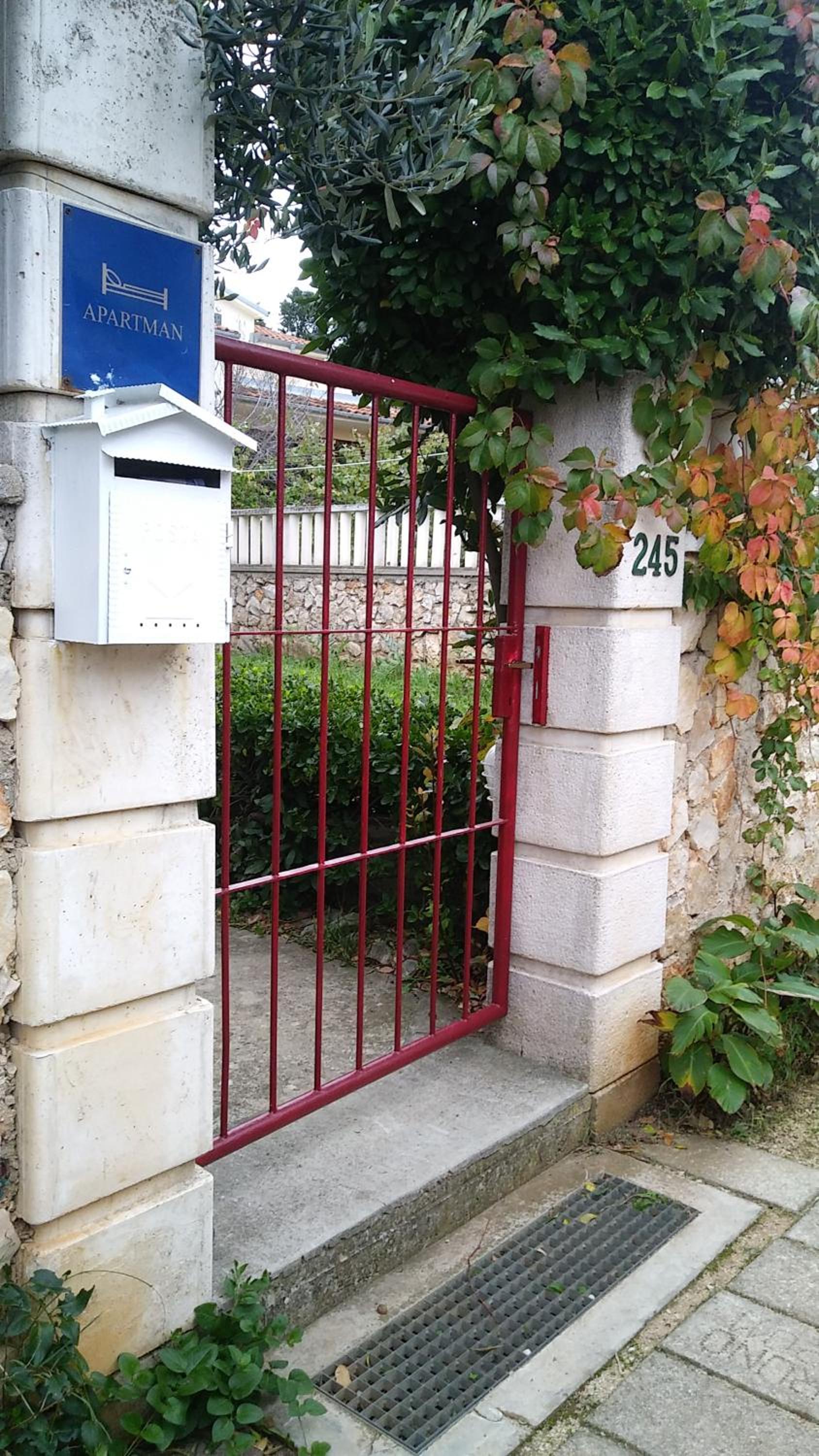 Apartments Lovor