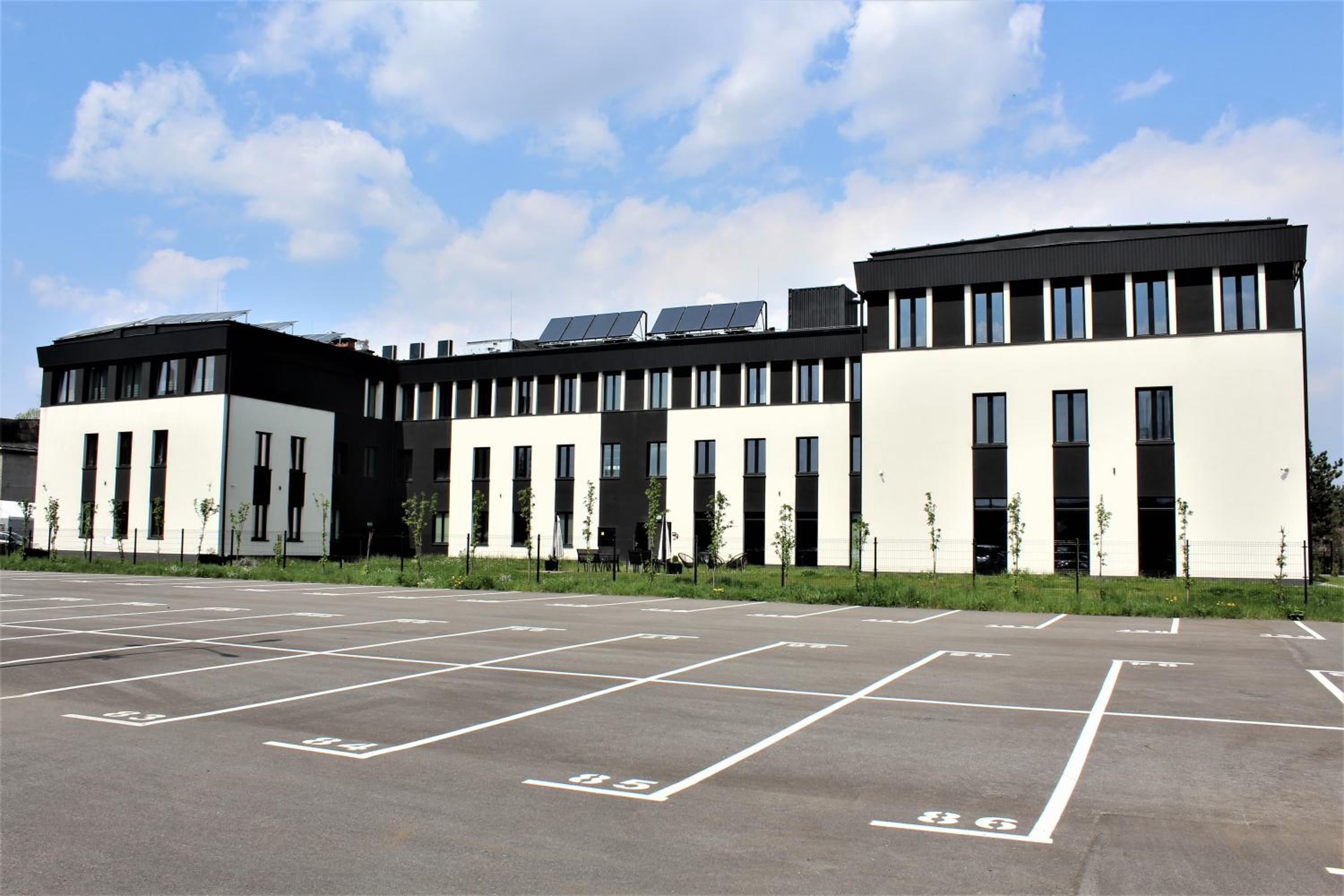 Photo 48