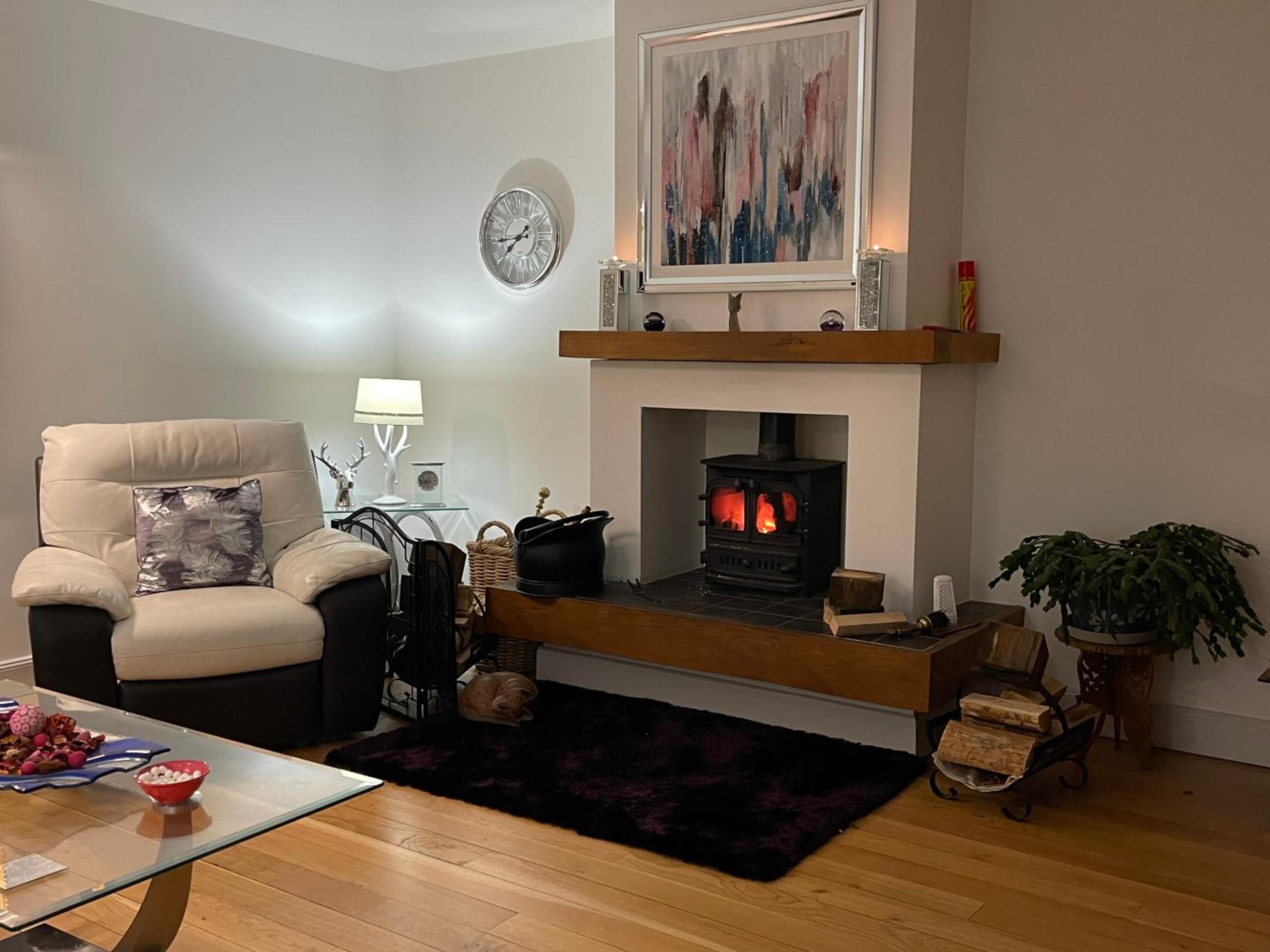 Lindas Retreats Self catering accommodation 1 bedroom cottage or 3 bedroom House view 2