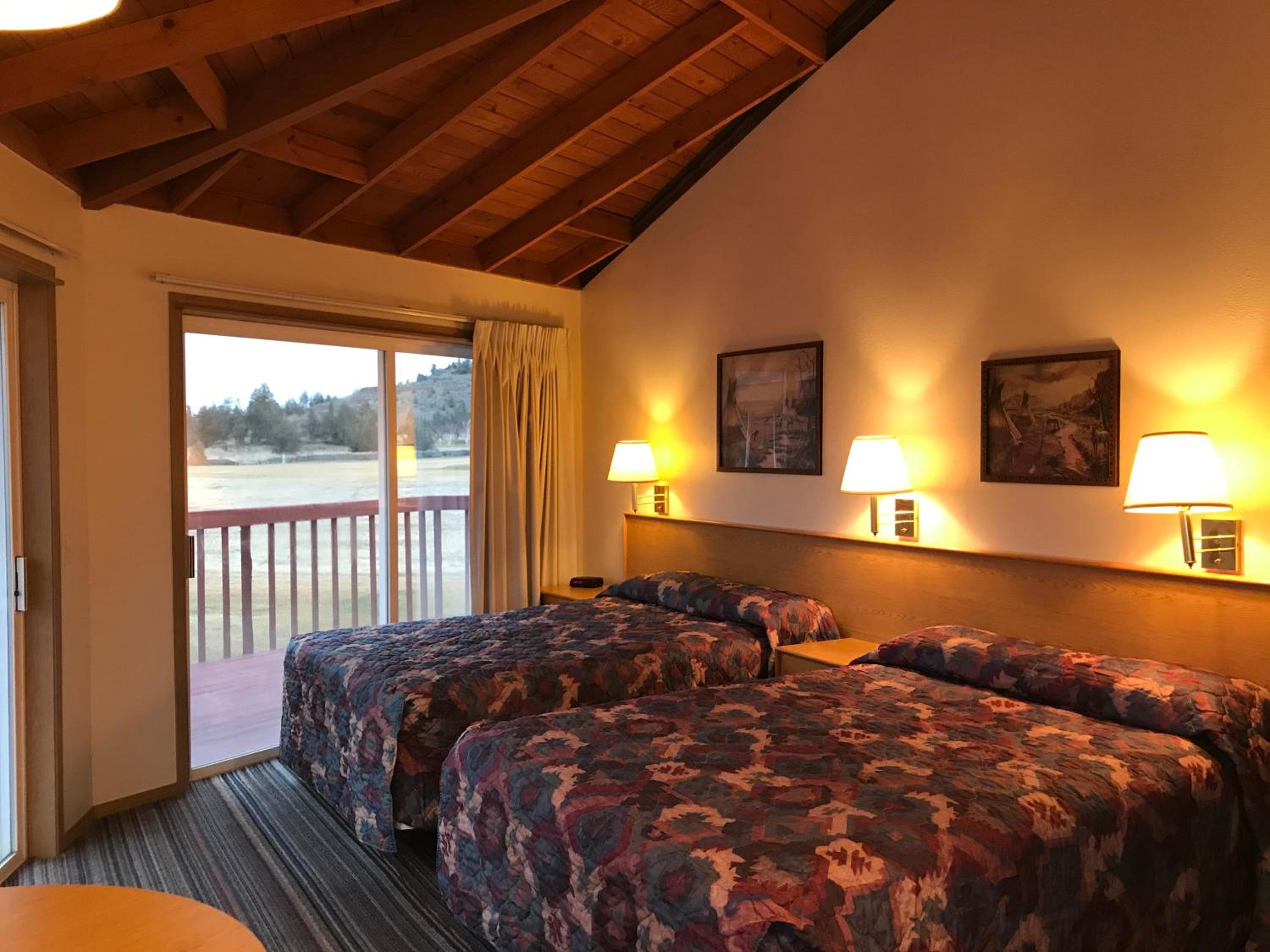 Smith Rock Resort view 3