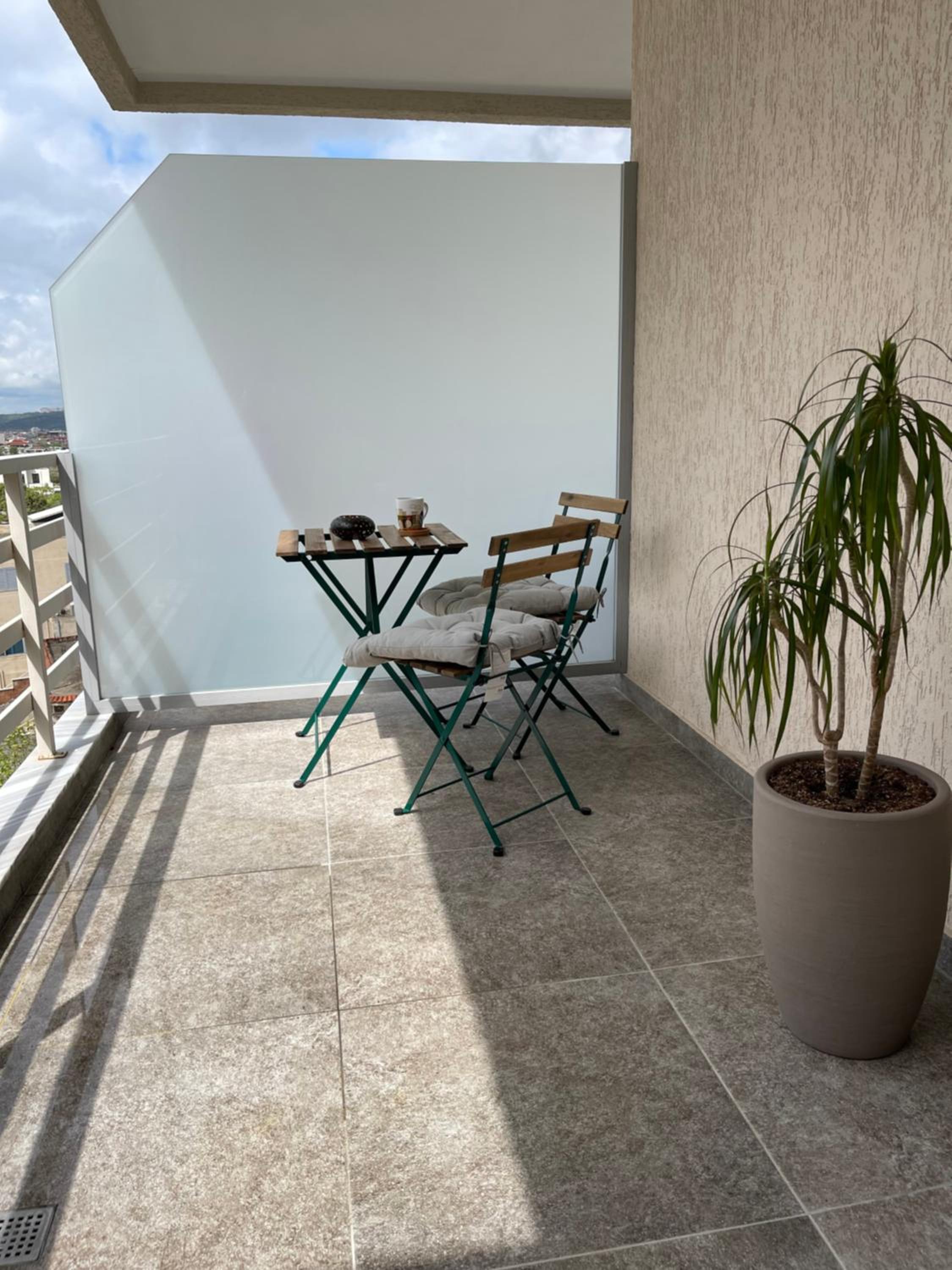 B4 Dusk Apartments R