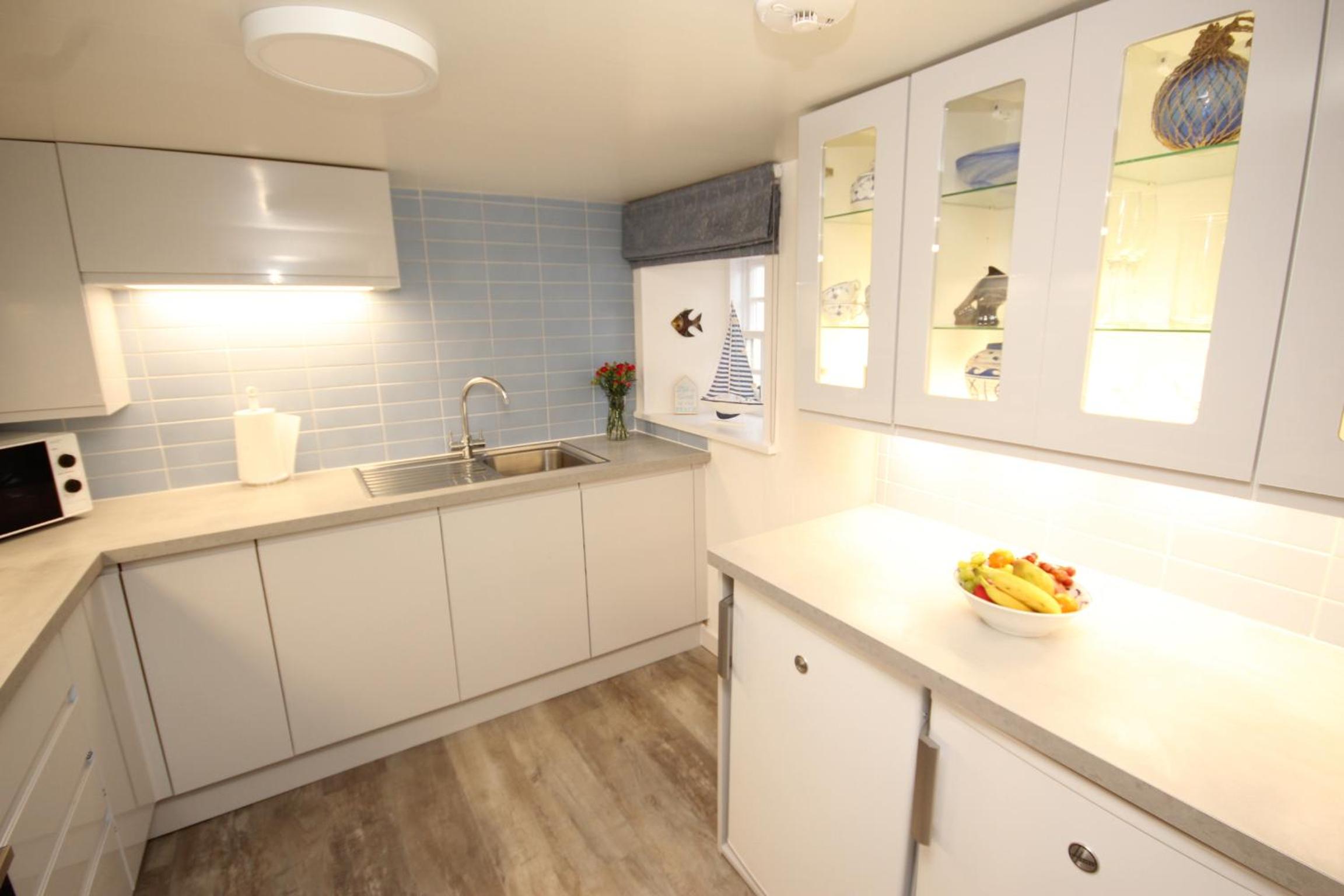 Zen Cottage Cullen - Sleeps 4 Garden & Pets Ok view 3