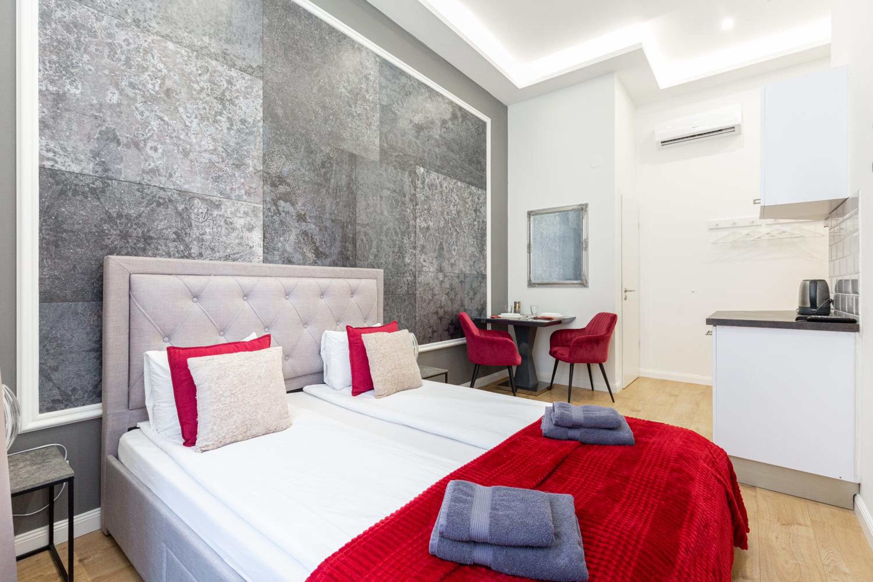 Budapest Holidays Residence