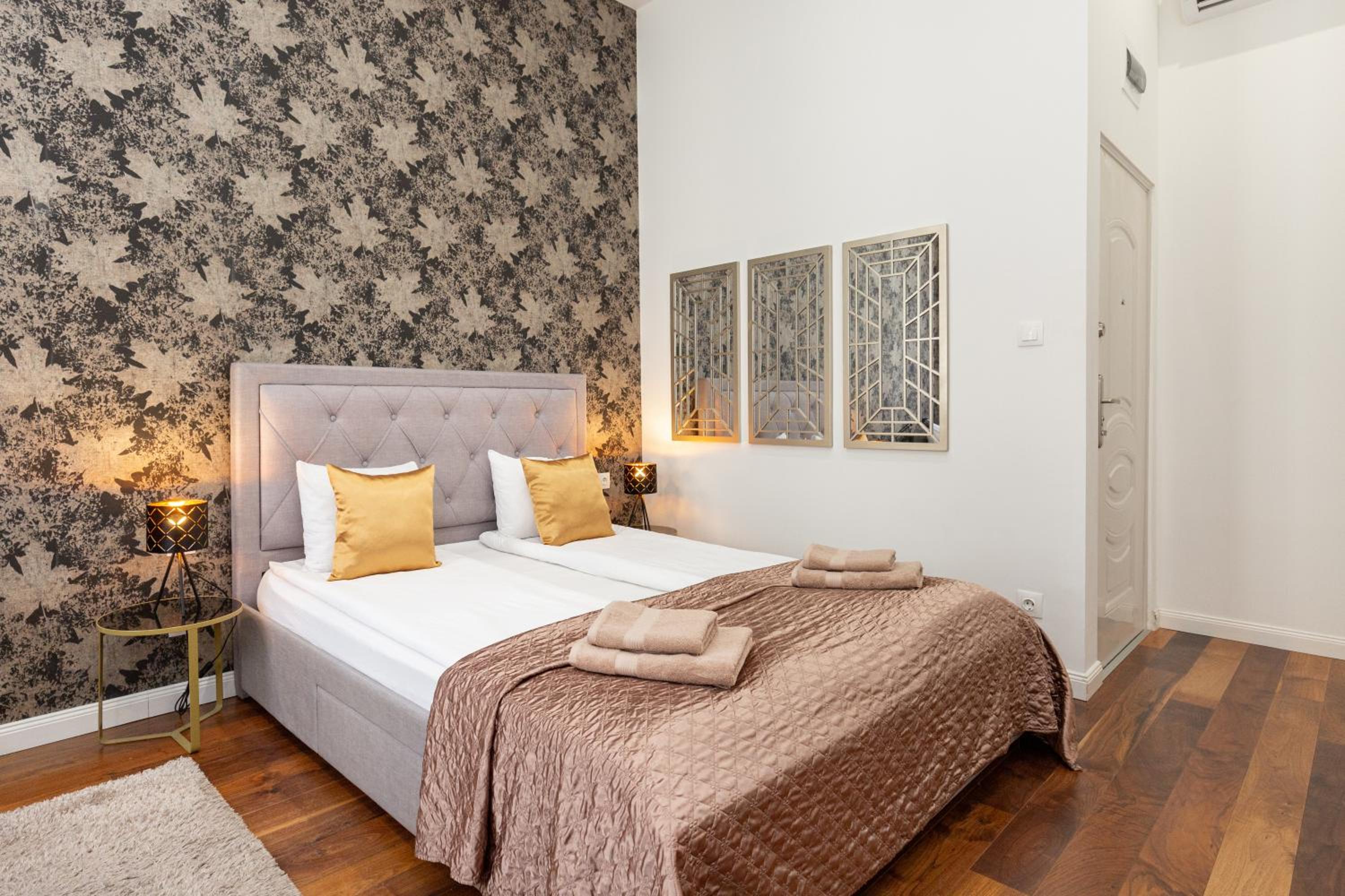 Budapest Holidays Residence