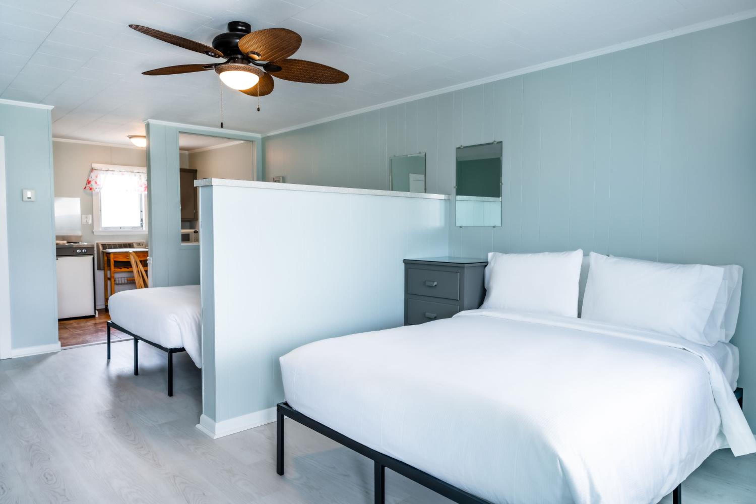 Echo Motel