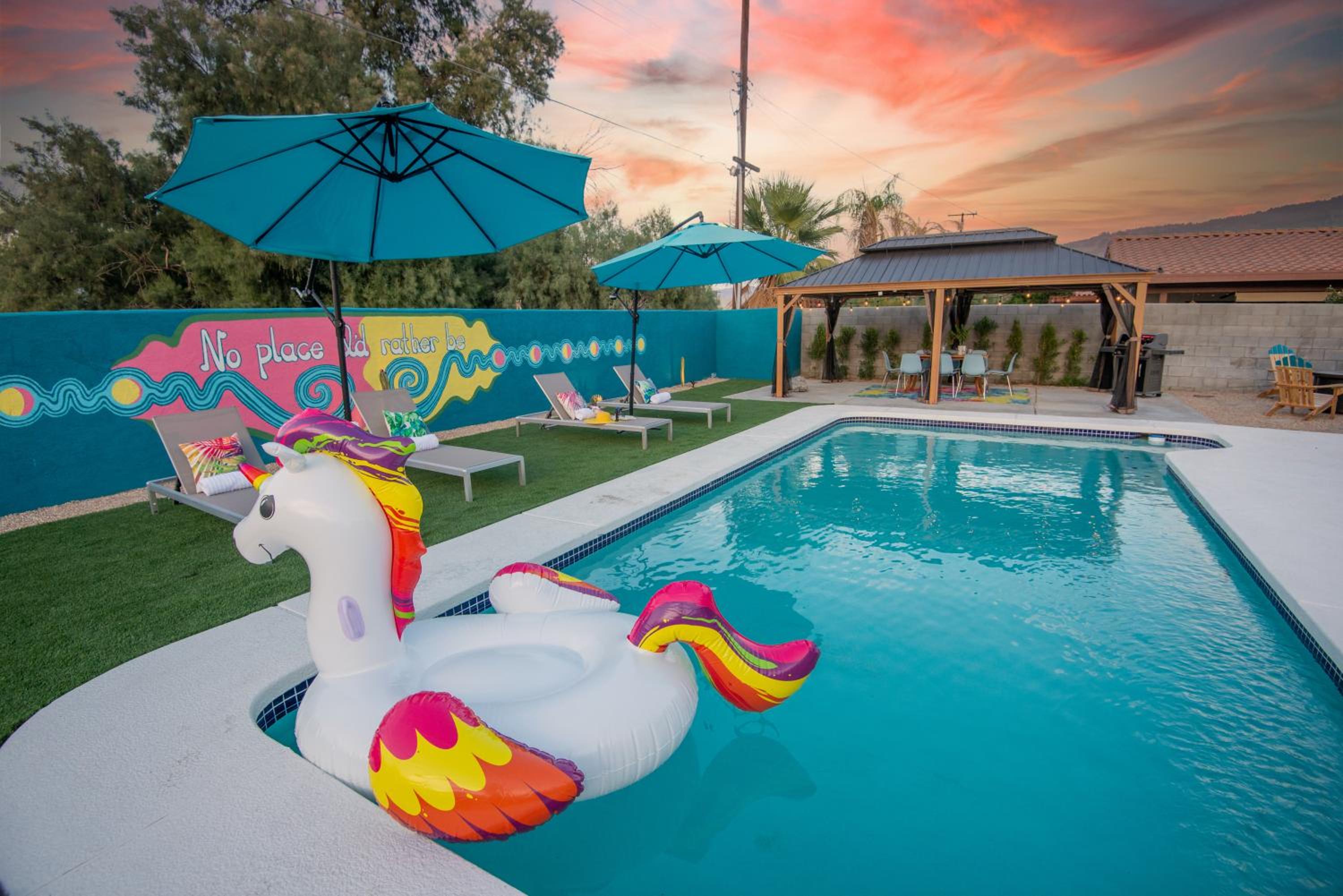 Hotel Rather Be Desert Getaway