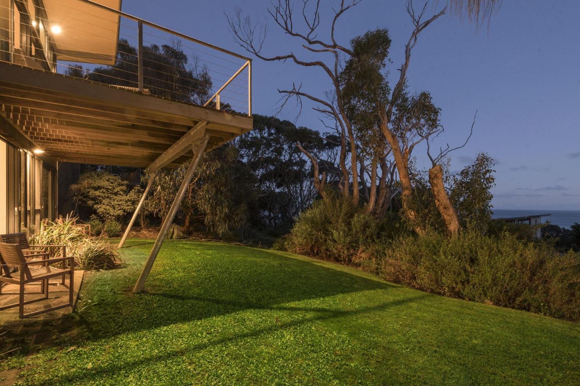 Skenes Beach House Stunning Ocean Views Amongst A Natural Bush Setting