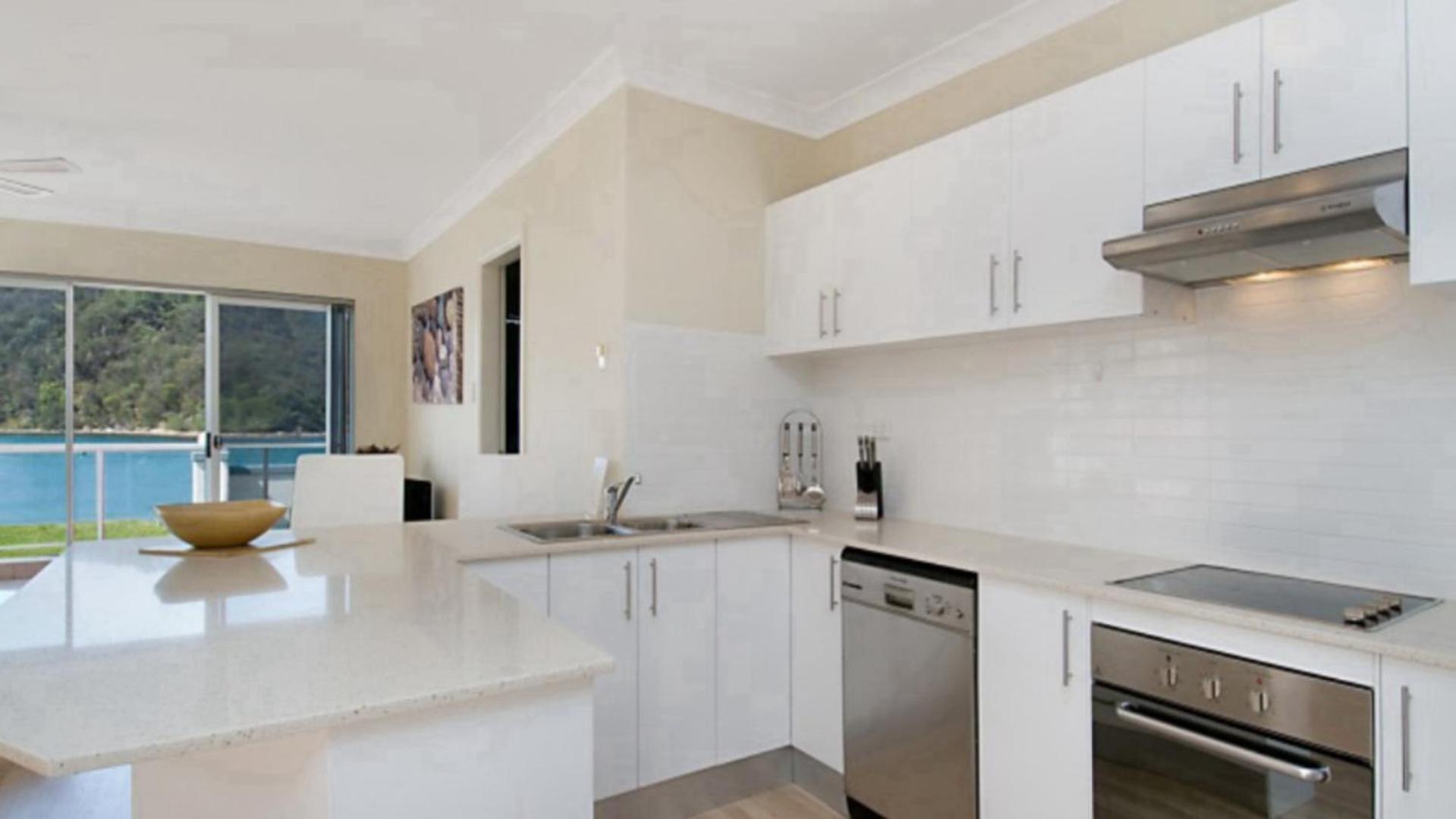 By The Beach - Waterfront Ettalong Beach