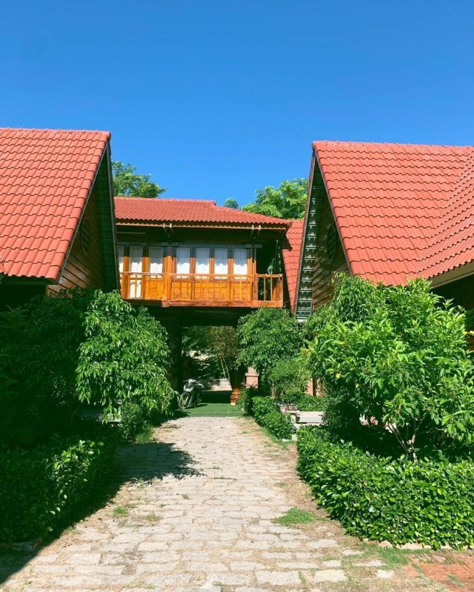 hotel building