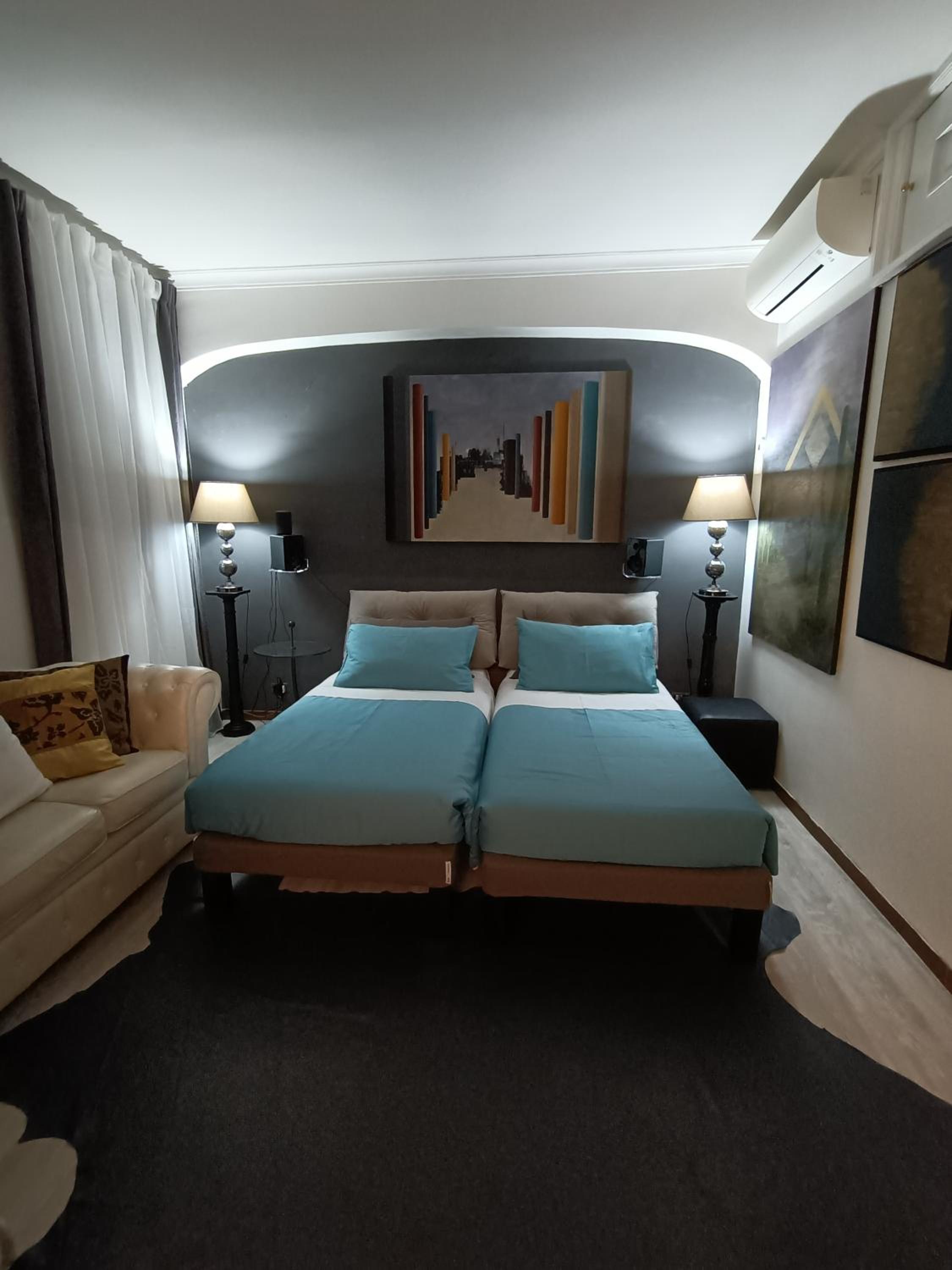 hotel room