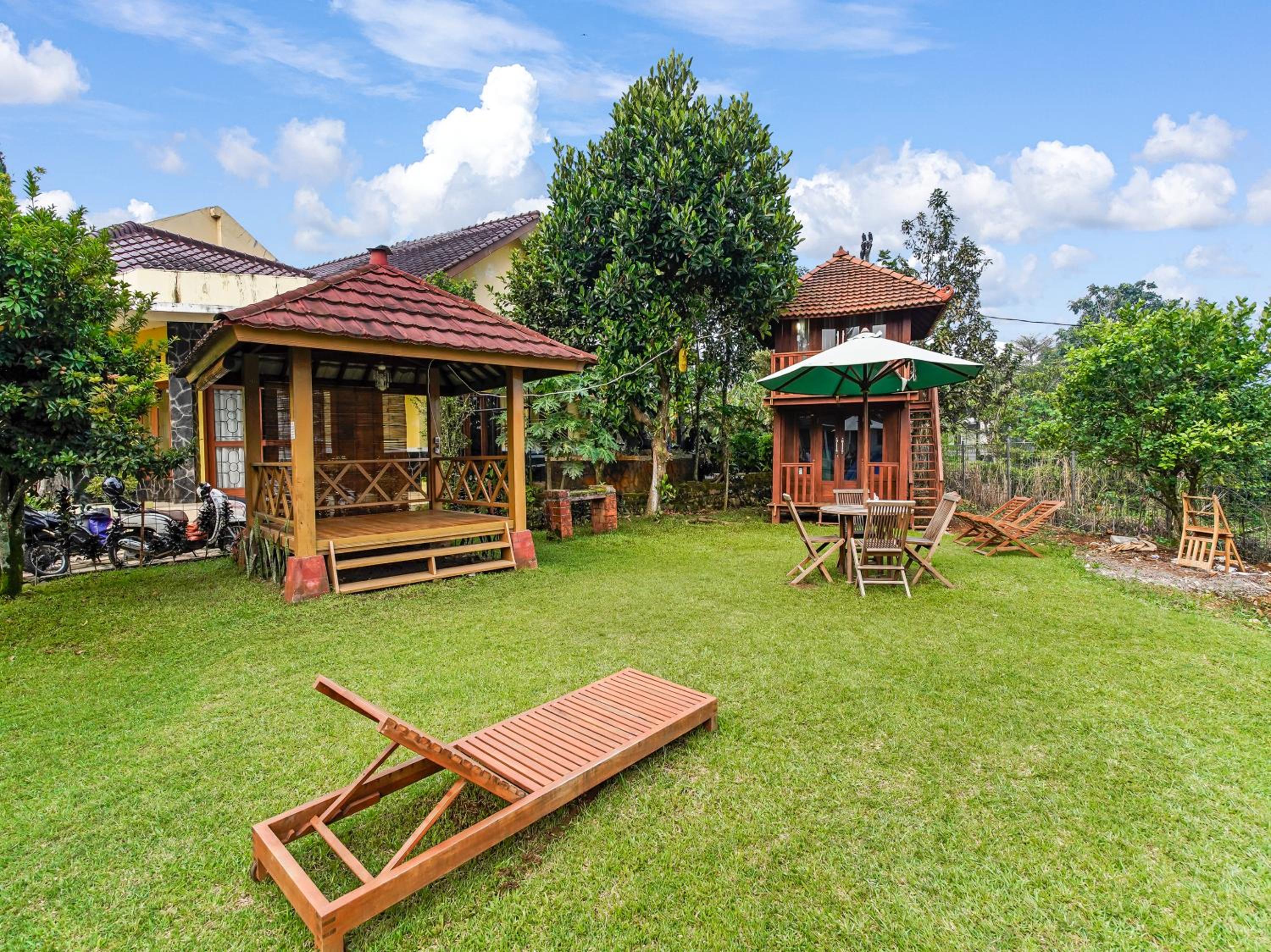 outdoor BBQ area