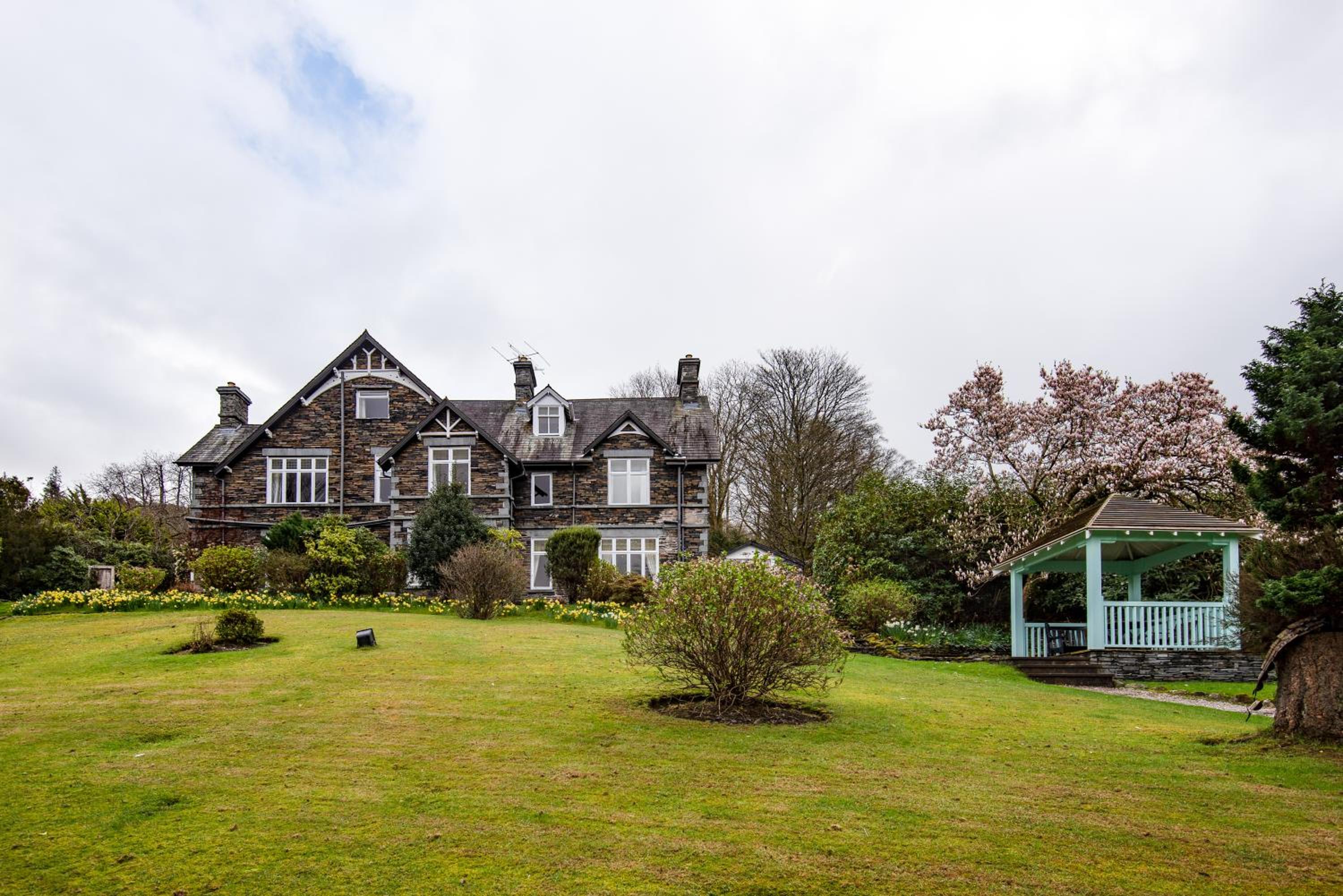 The Lakehouse Rooms at The Waterhead Inn, Ambleside view 3