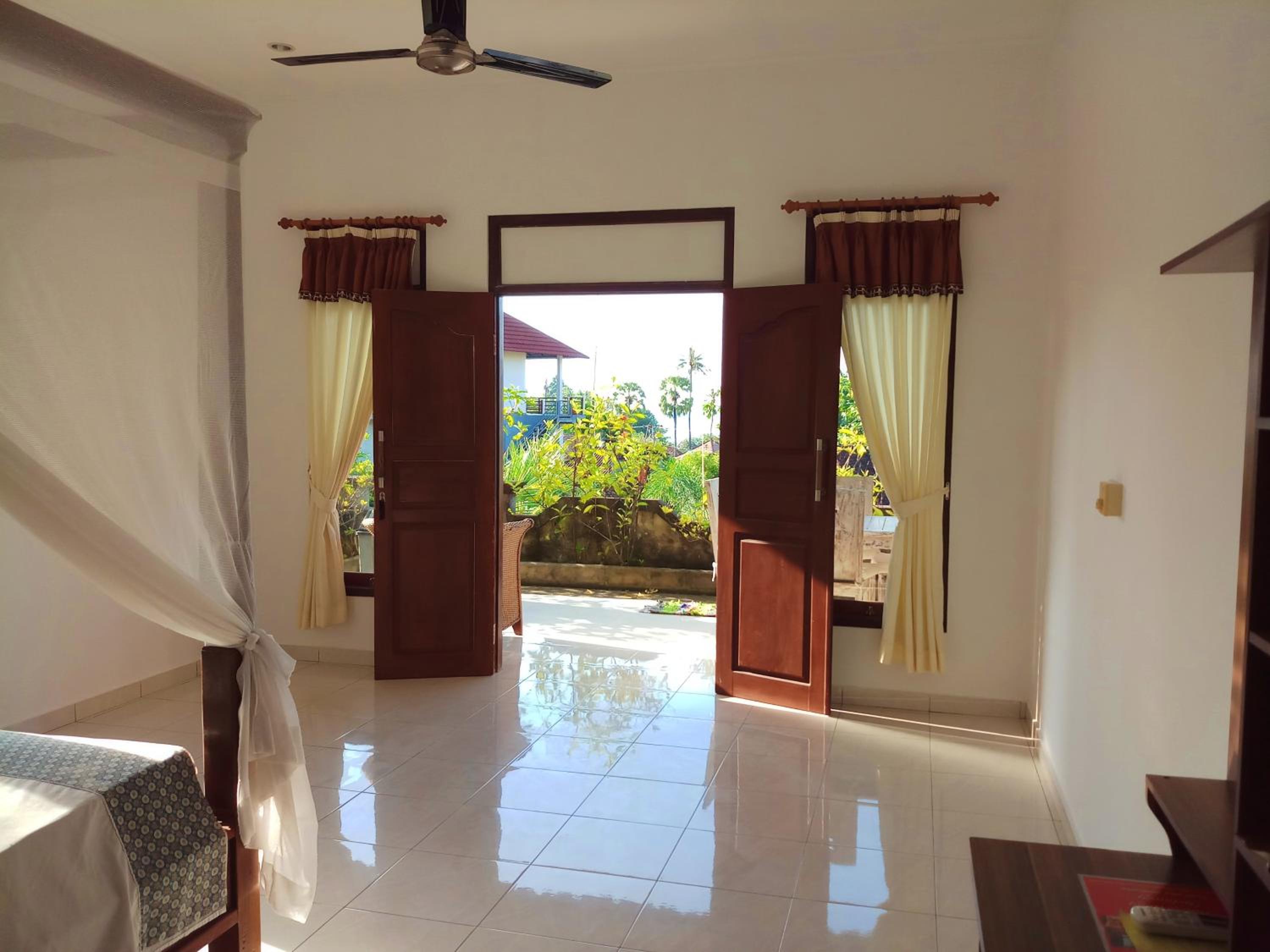Rumah Wayans Lipah
